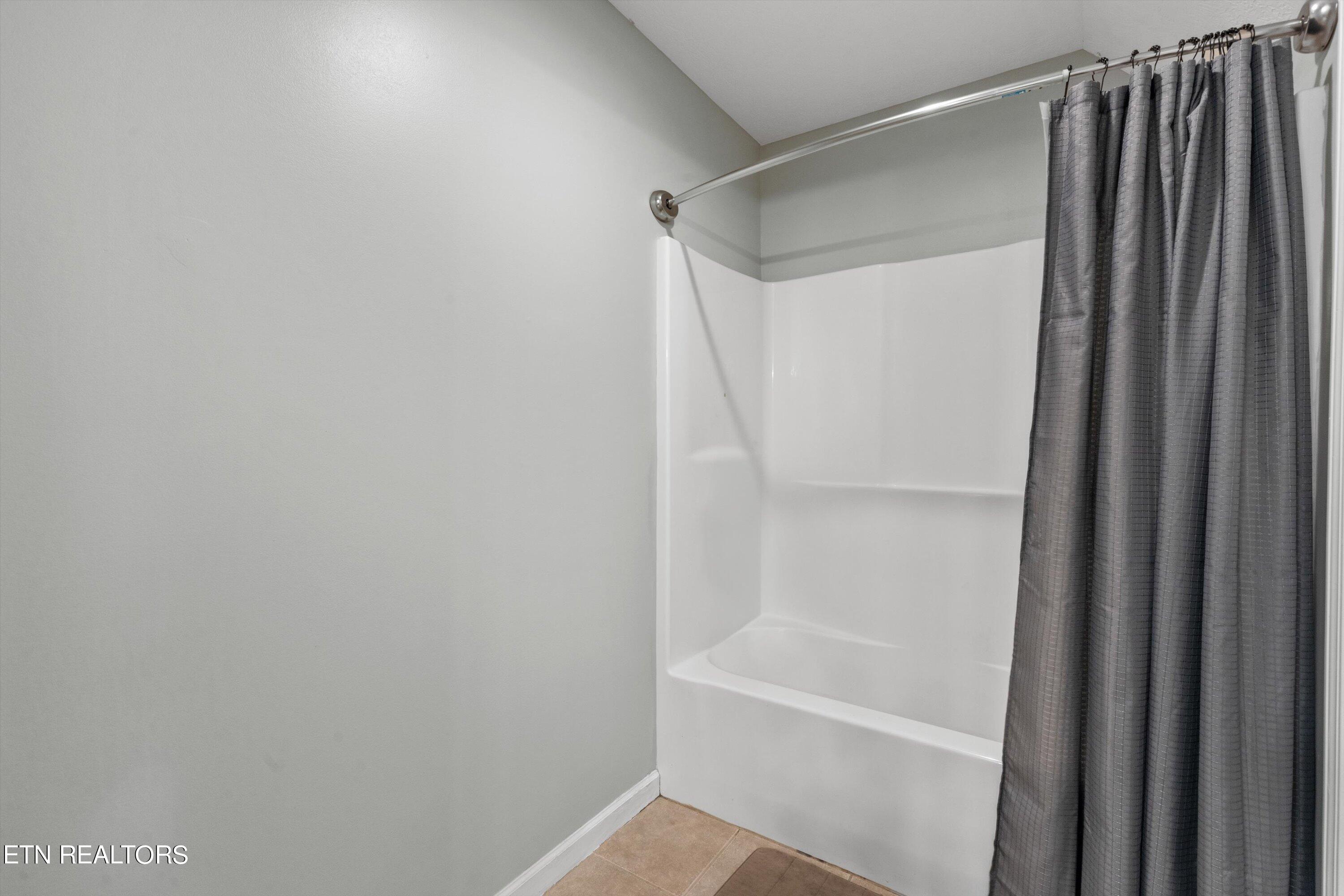 11456 Woodcliff Drive