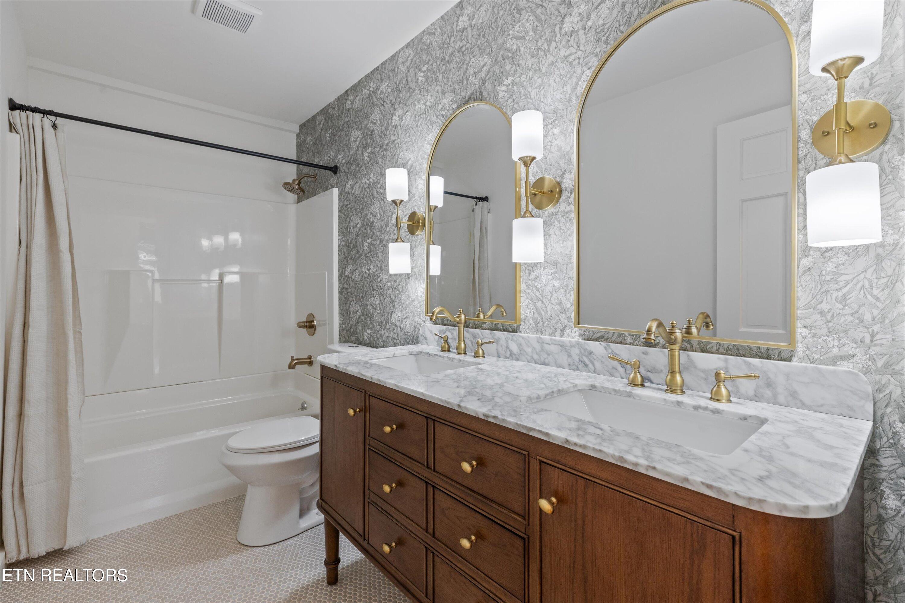 103 Plymouth Circle