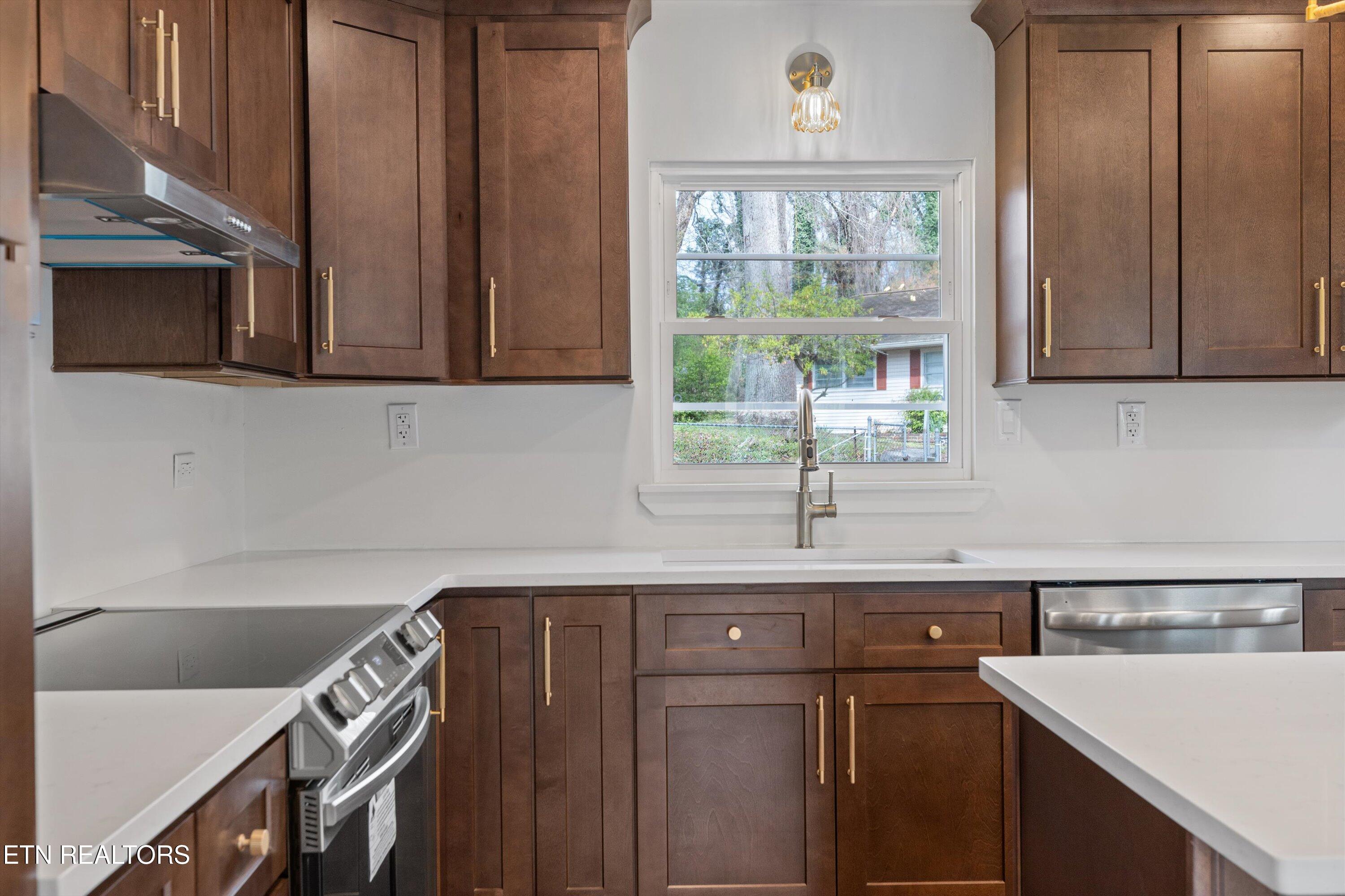 103 Plymouth Circle