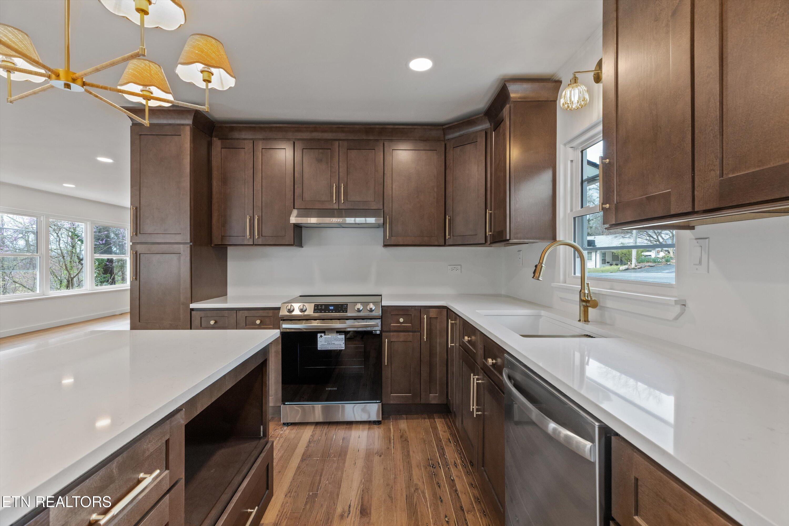 103 Plymouth Circle