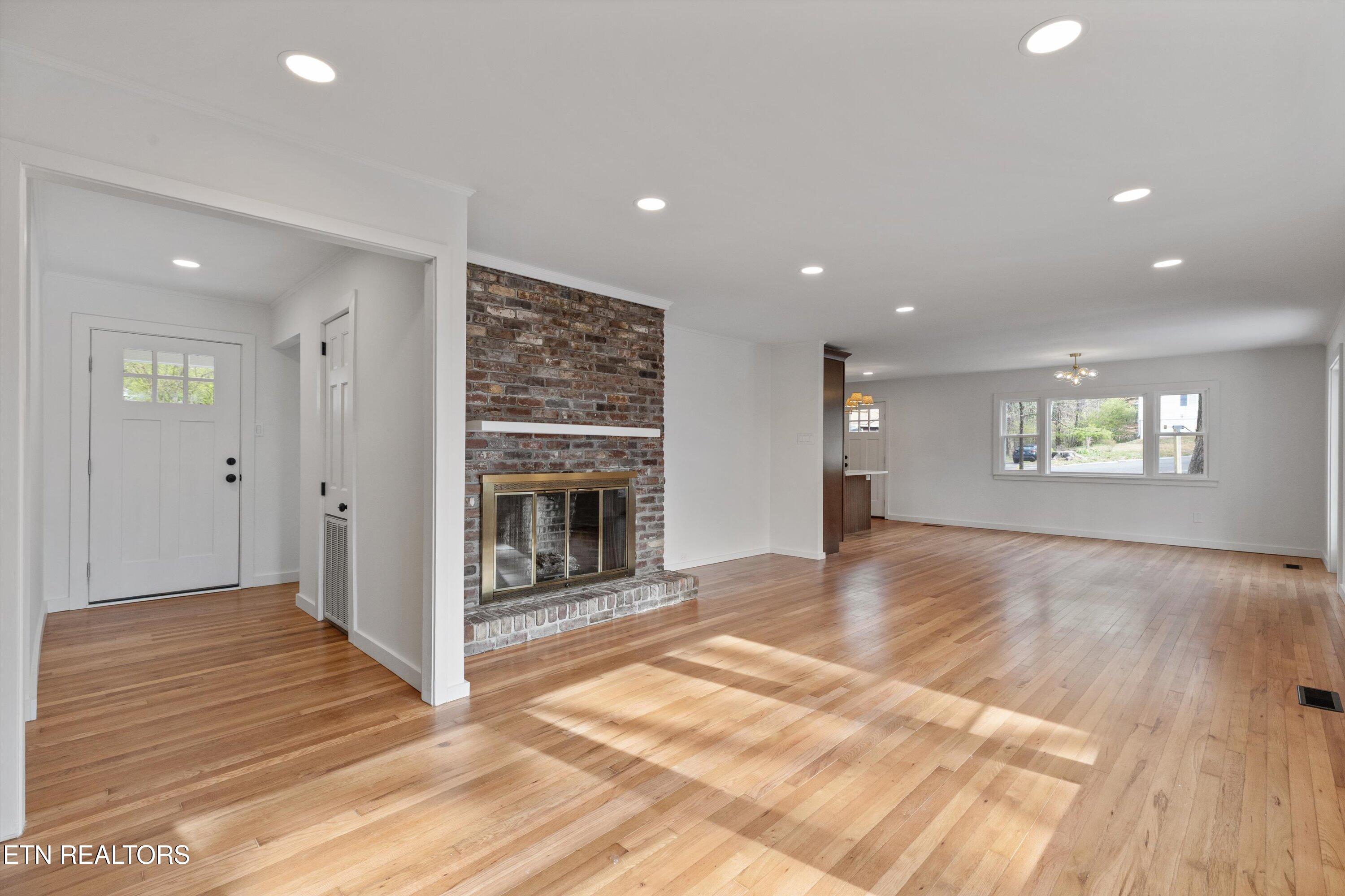 103 Plymouth Circle