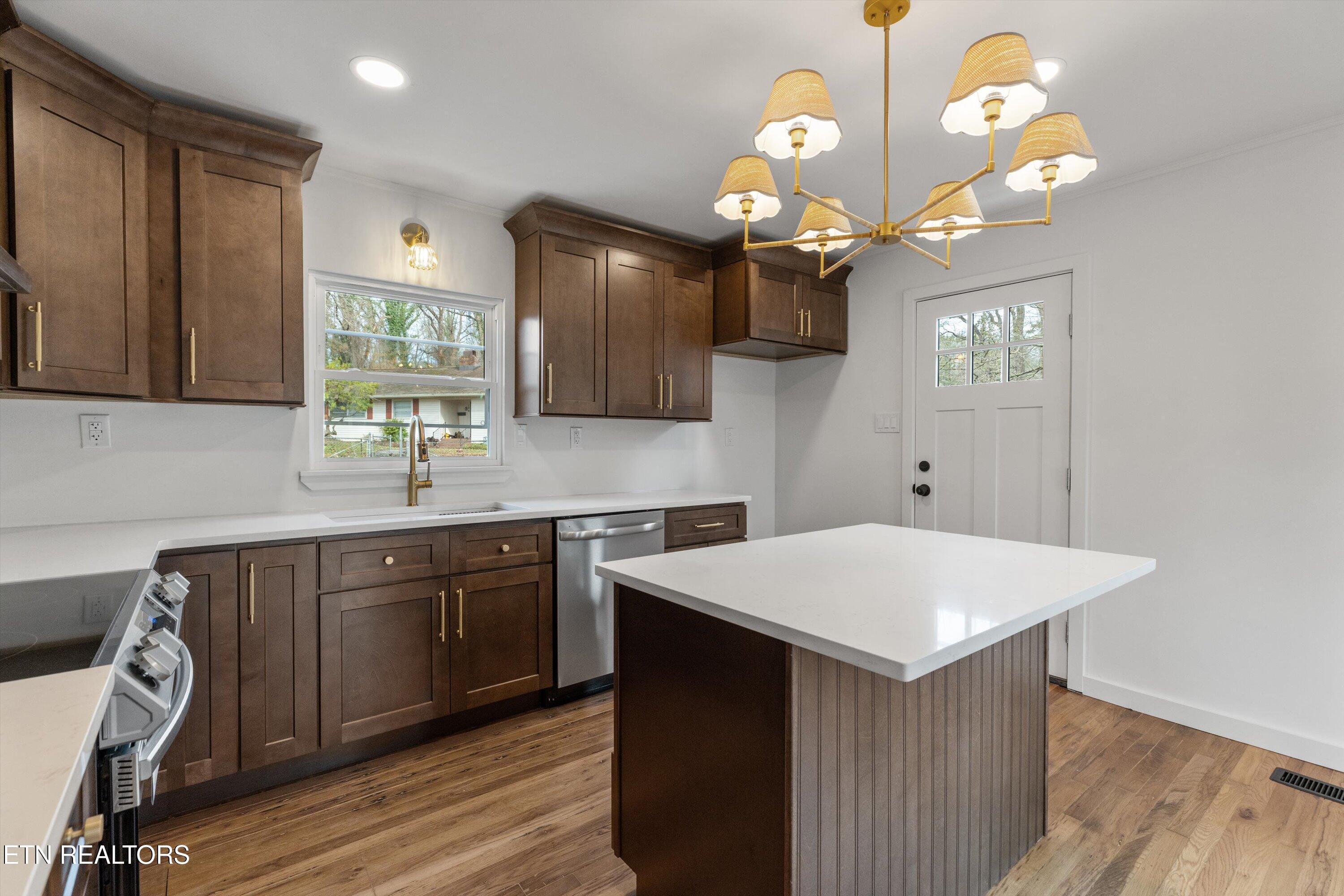 103 Plymouth Circle