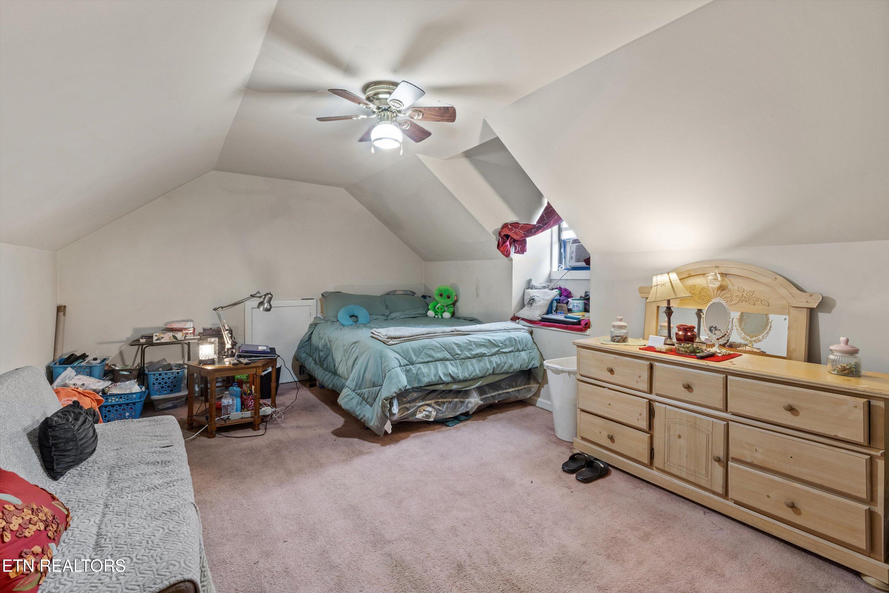 1240 Lincoln Drive