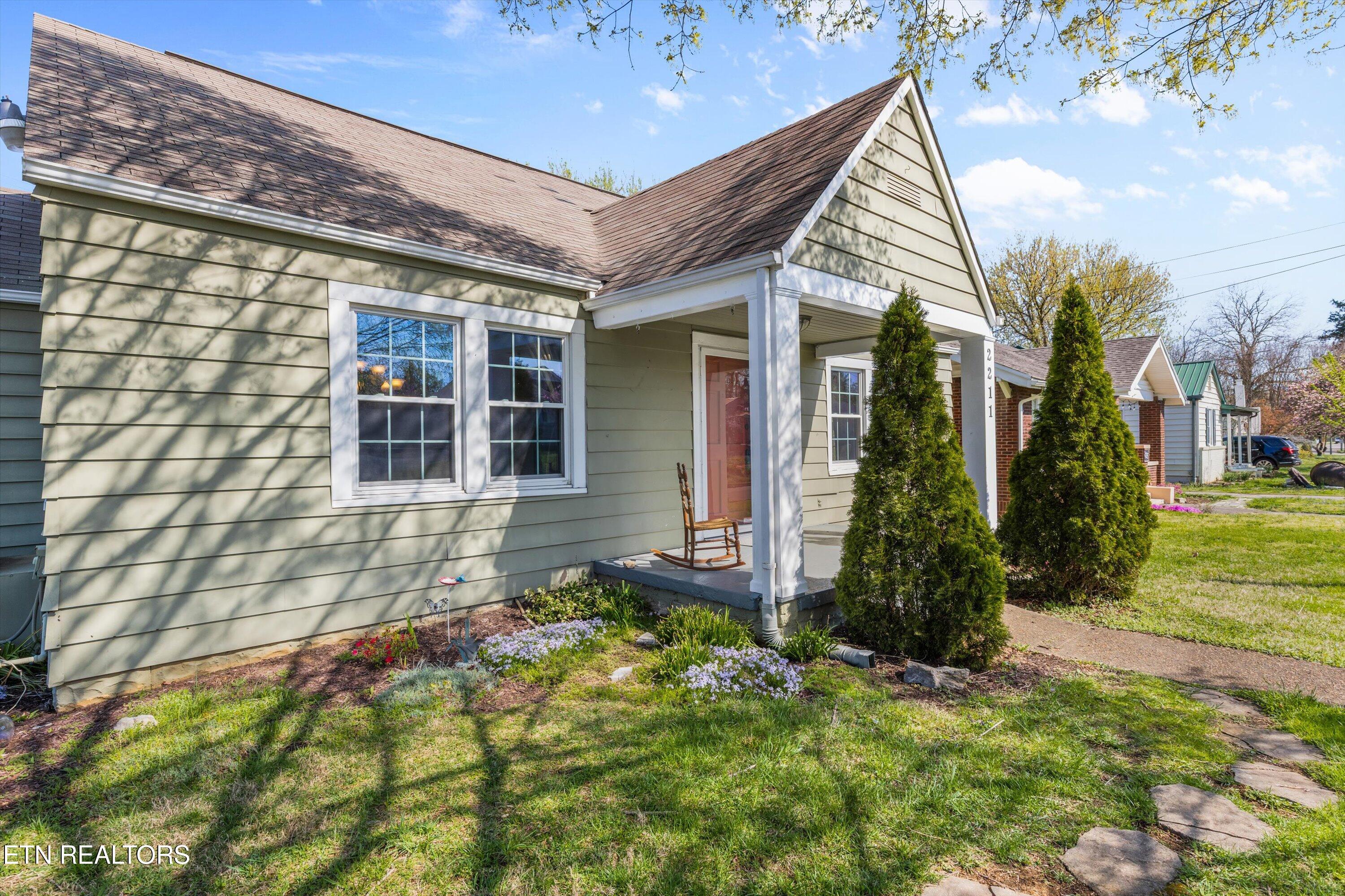2211 Tecoma Drive