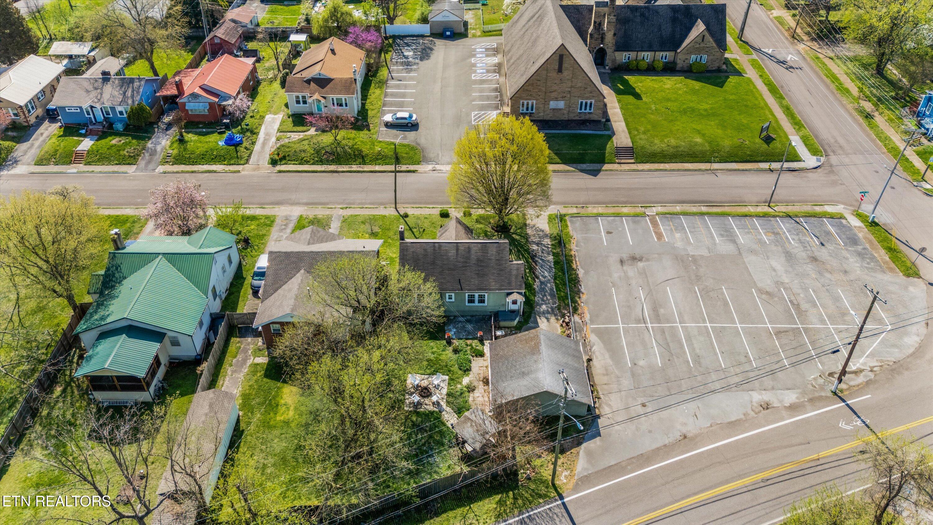 2211 Tecoma Drive