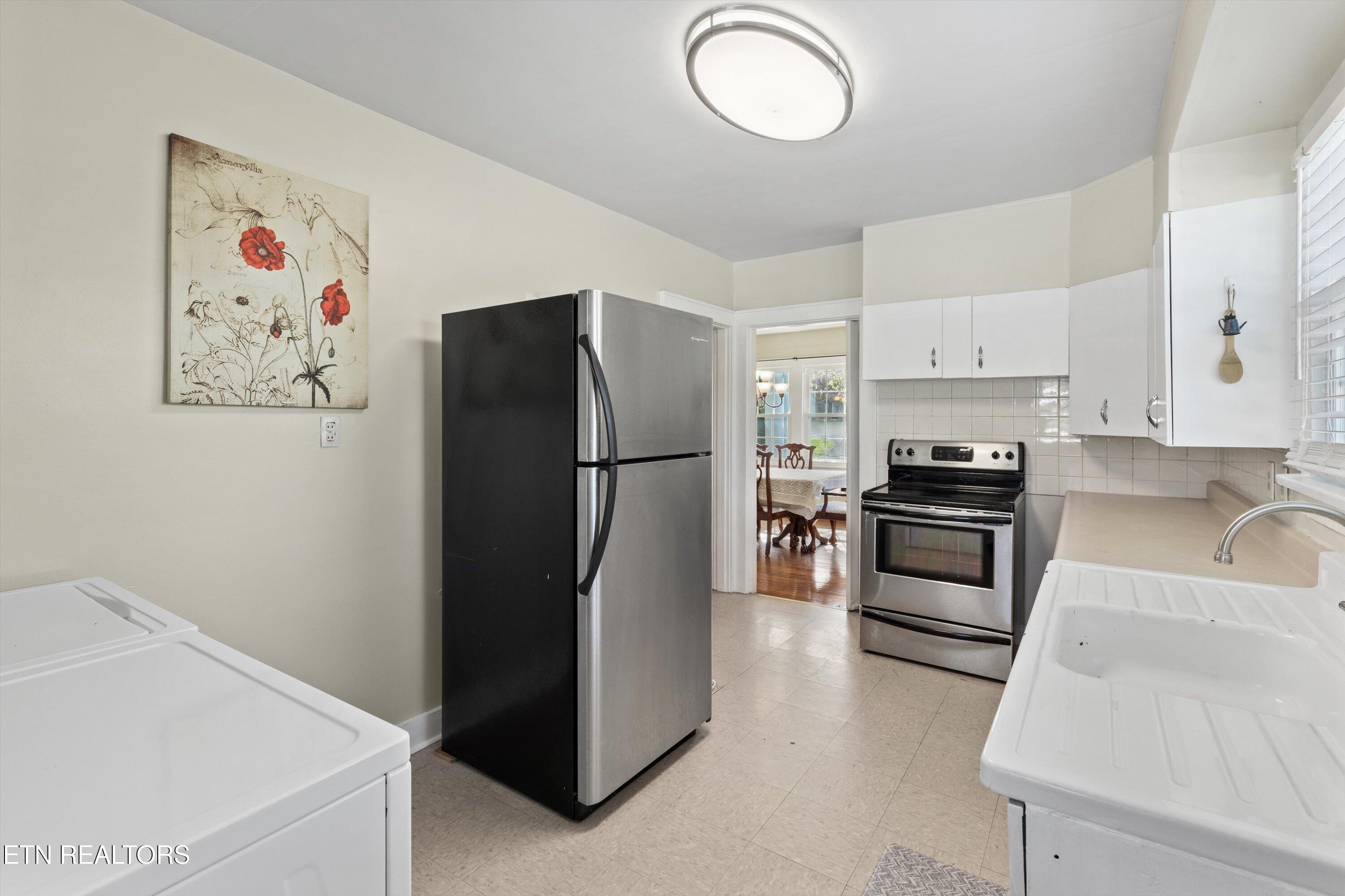 2211 Tecoma Drive