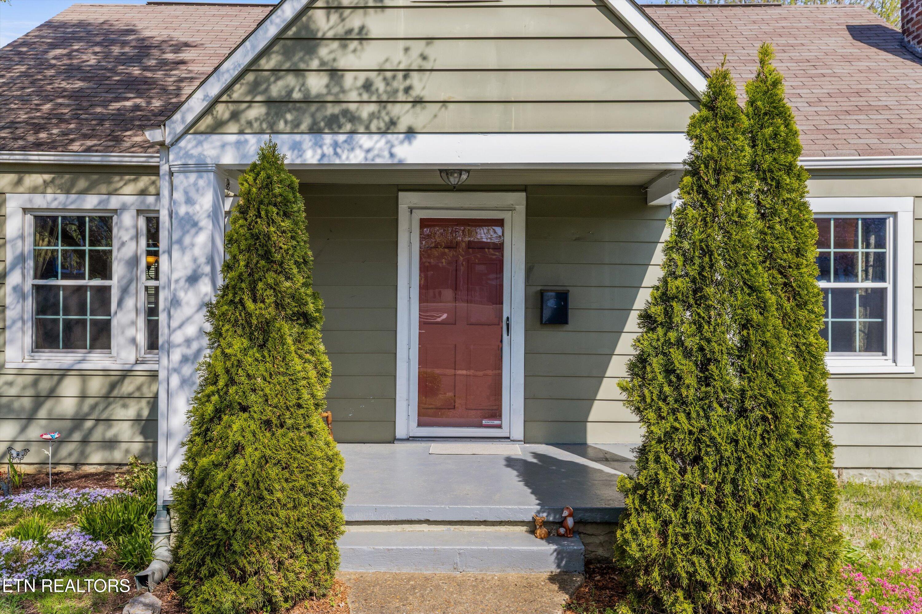 2211 Tecoma Drive