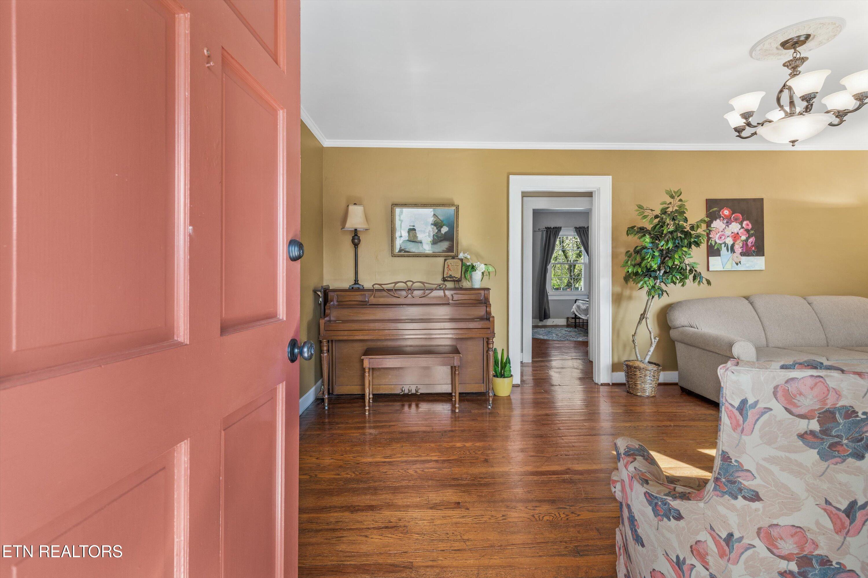 2211 Tecoma Drive