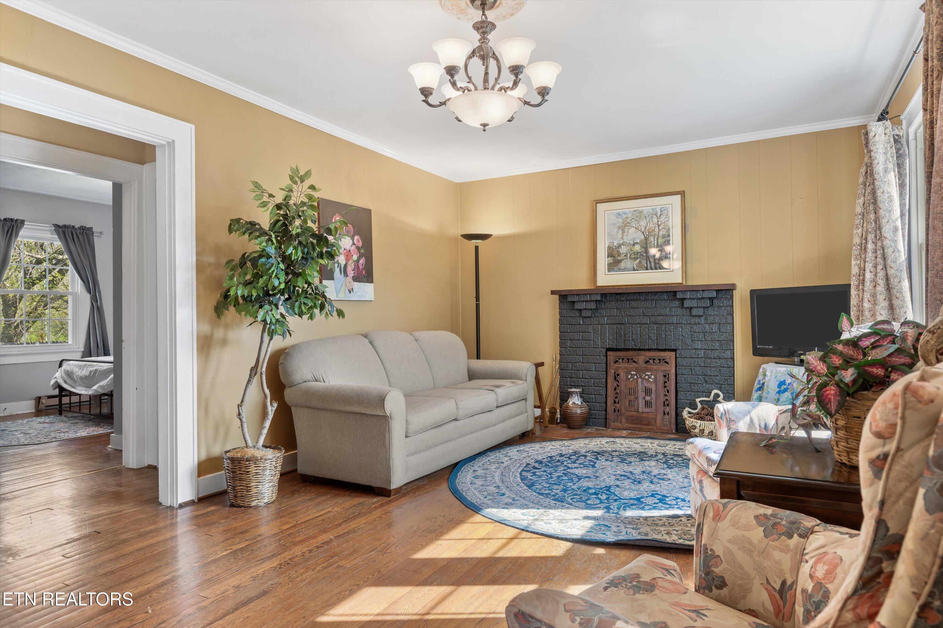 2211 Tecoma Drive
