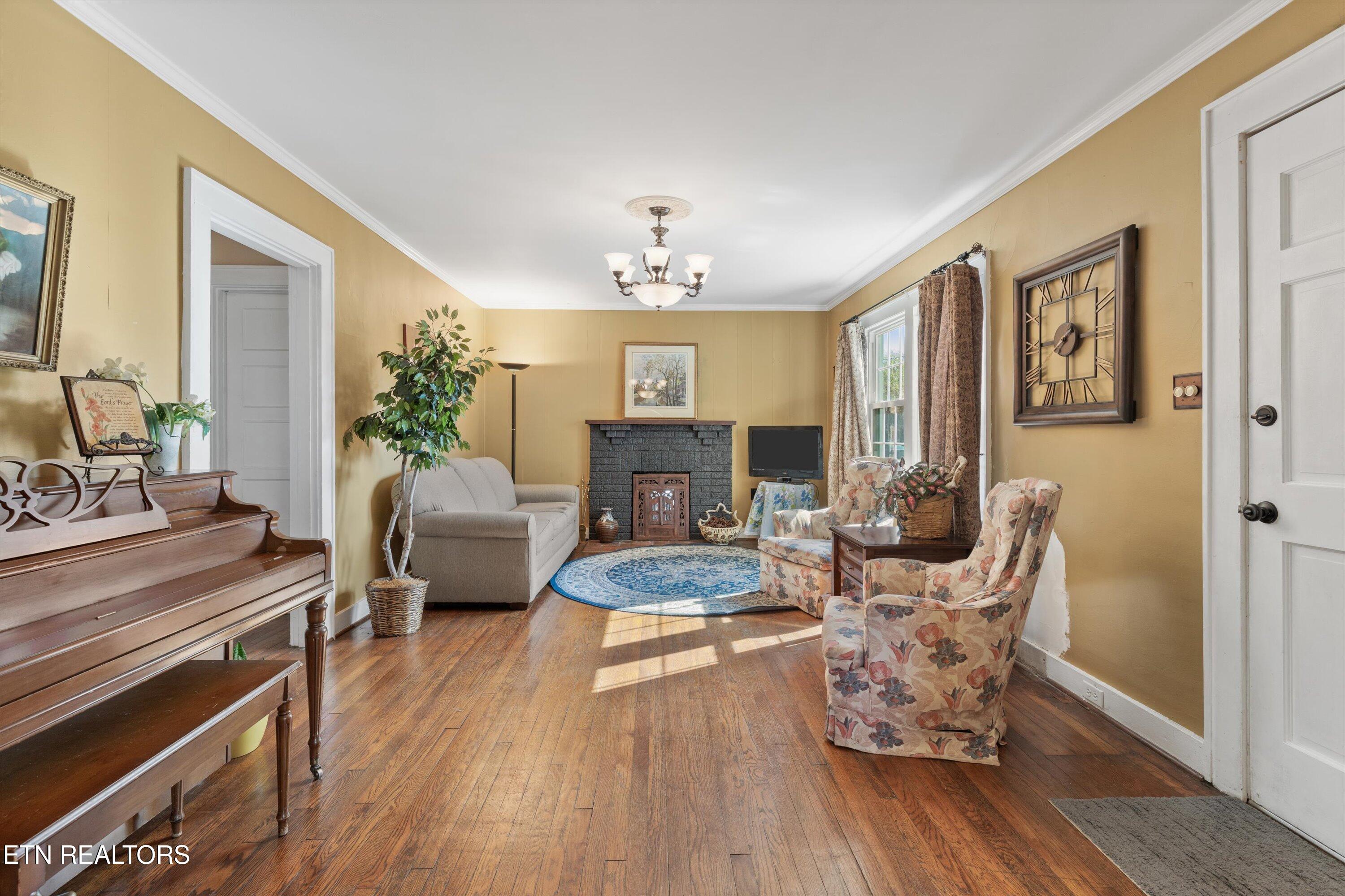2211 Tecoma Drive