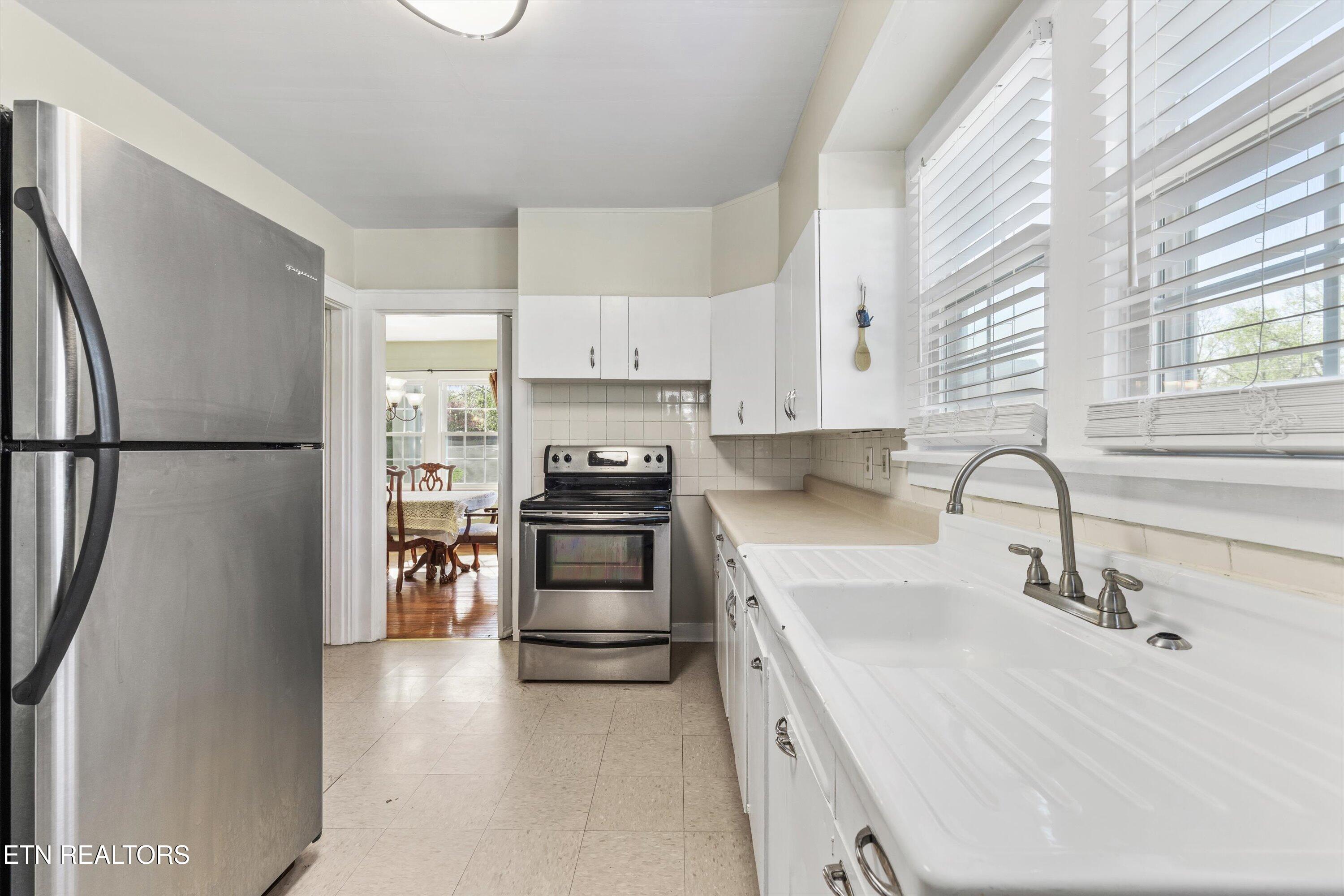 2211 Tecoma Drive