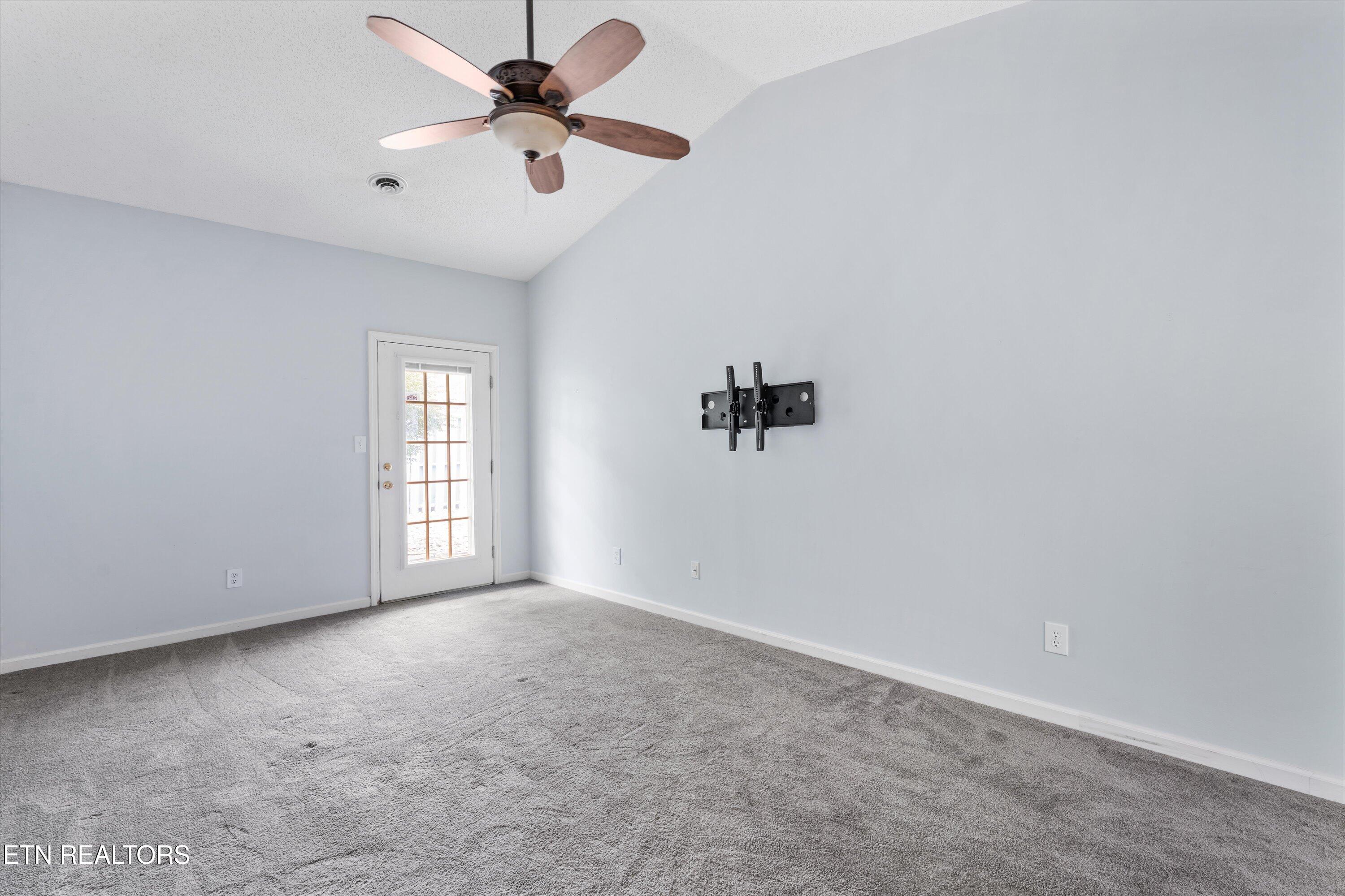 8509 Wisteria Way