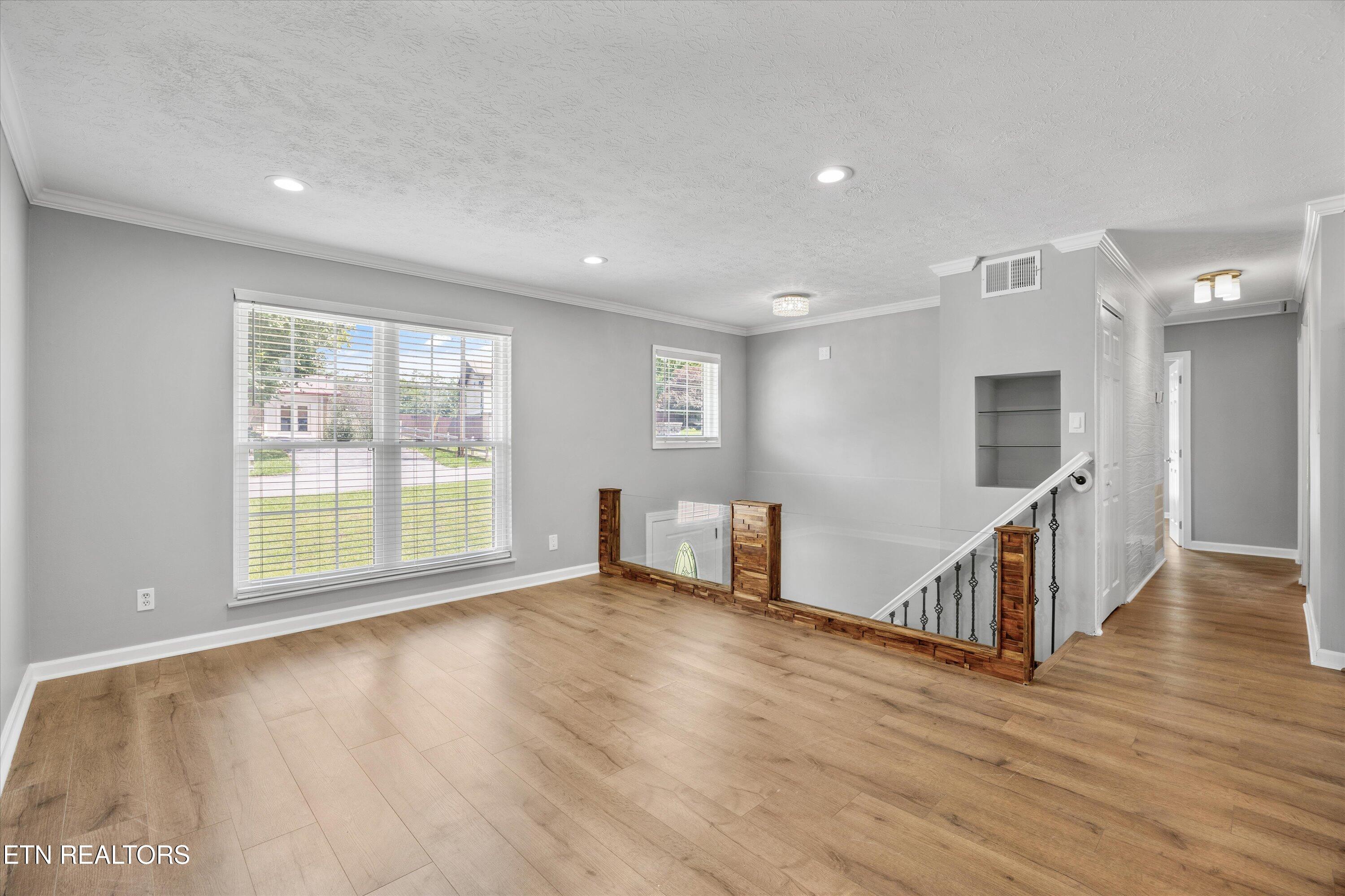 6417 NW Trousdale Rd