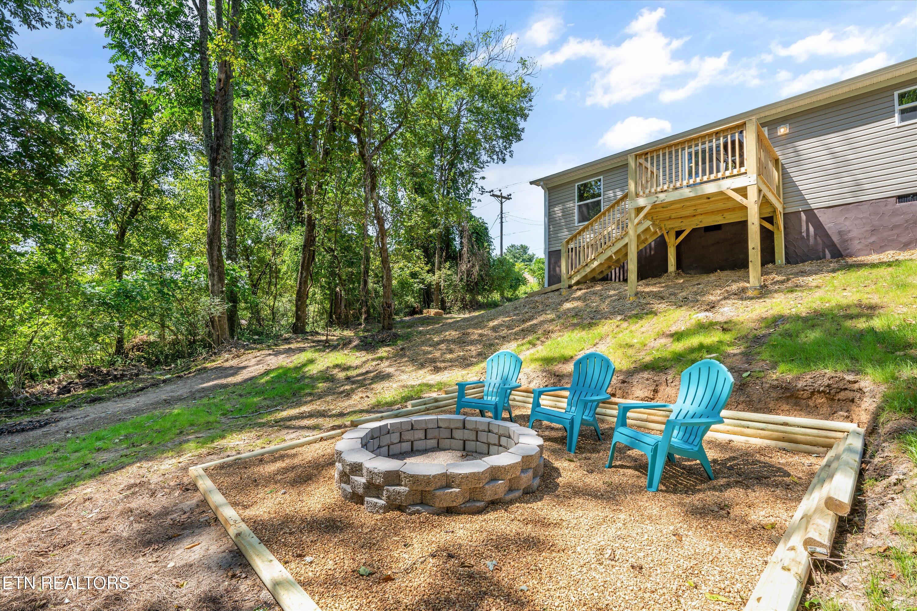 104 N Patton Ave
