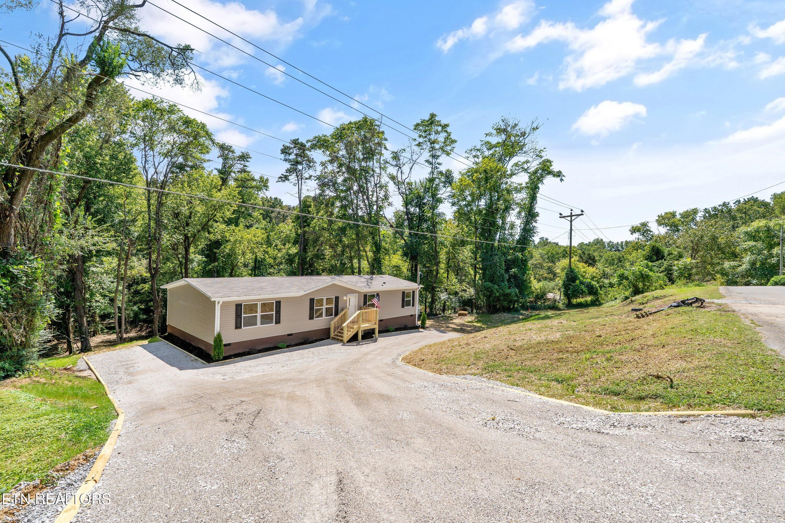 104 N Patton Ave