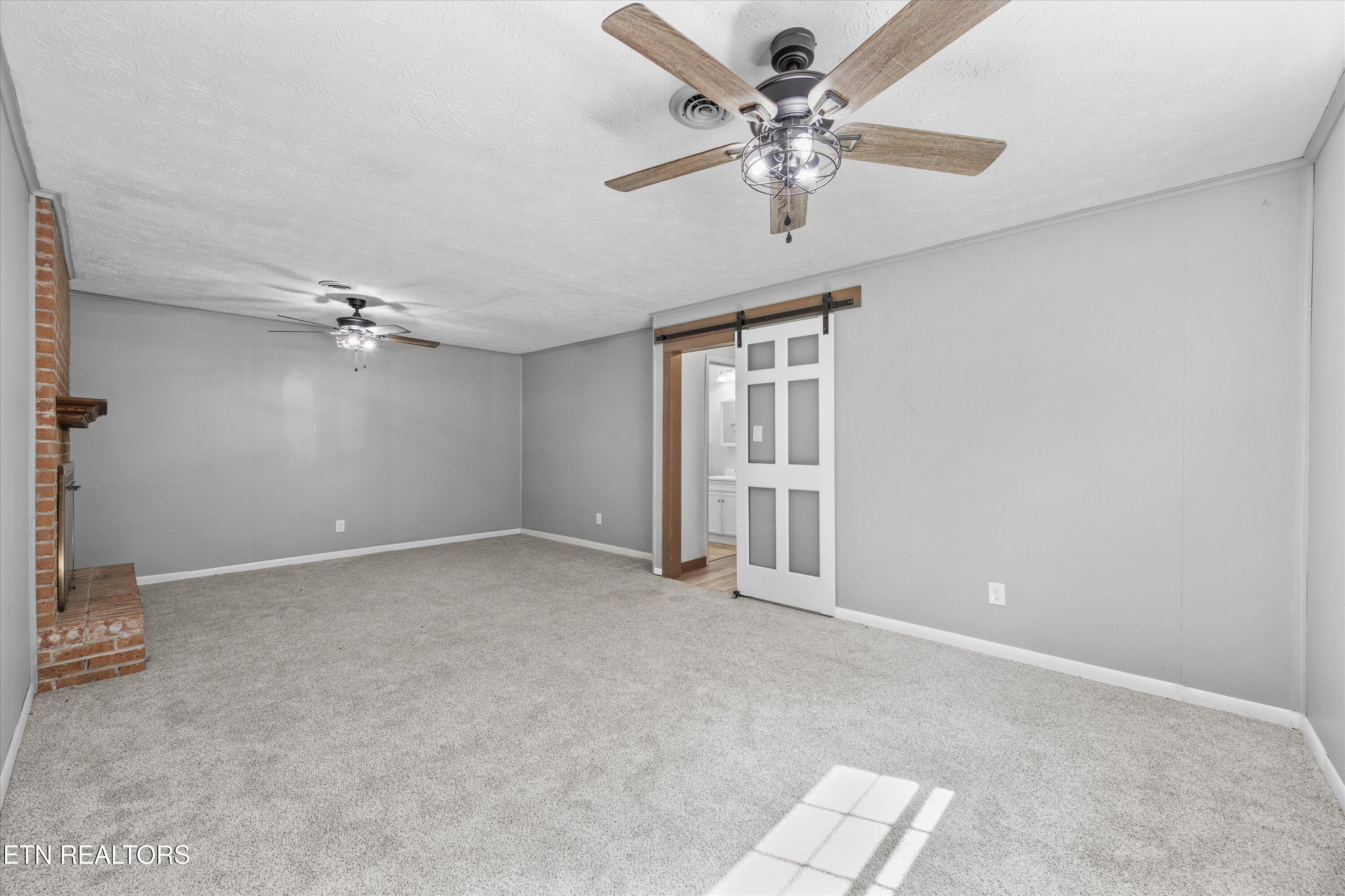 5013 Laurel Woods Drive