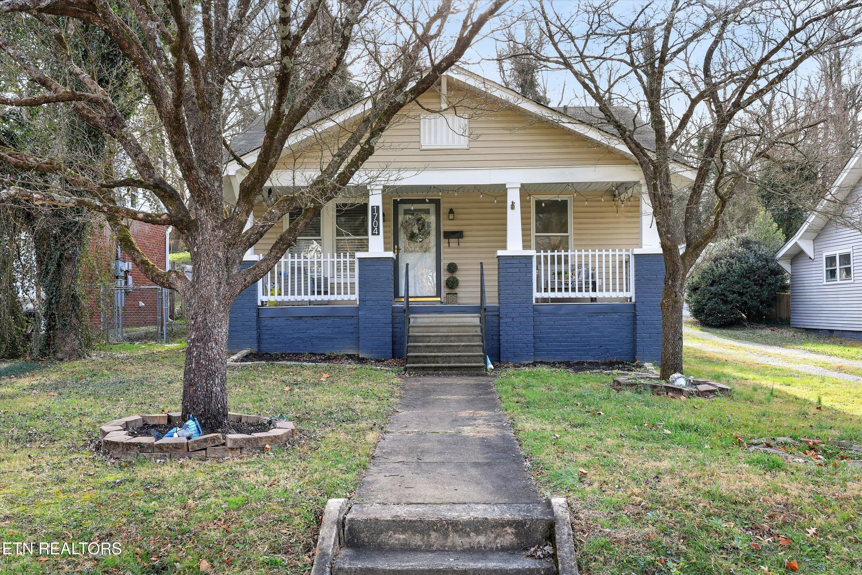 1704 Edgewood Ave