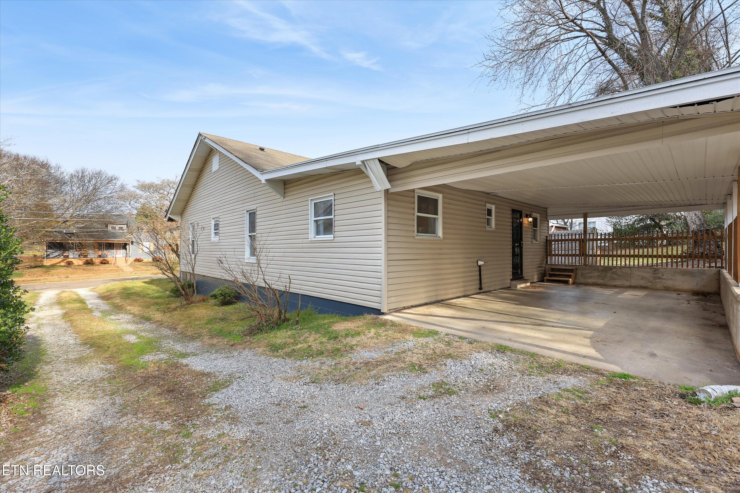 1704 Edgewood Ave