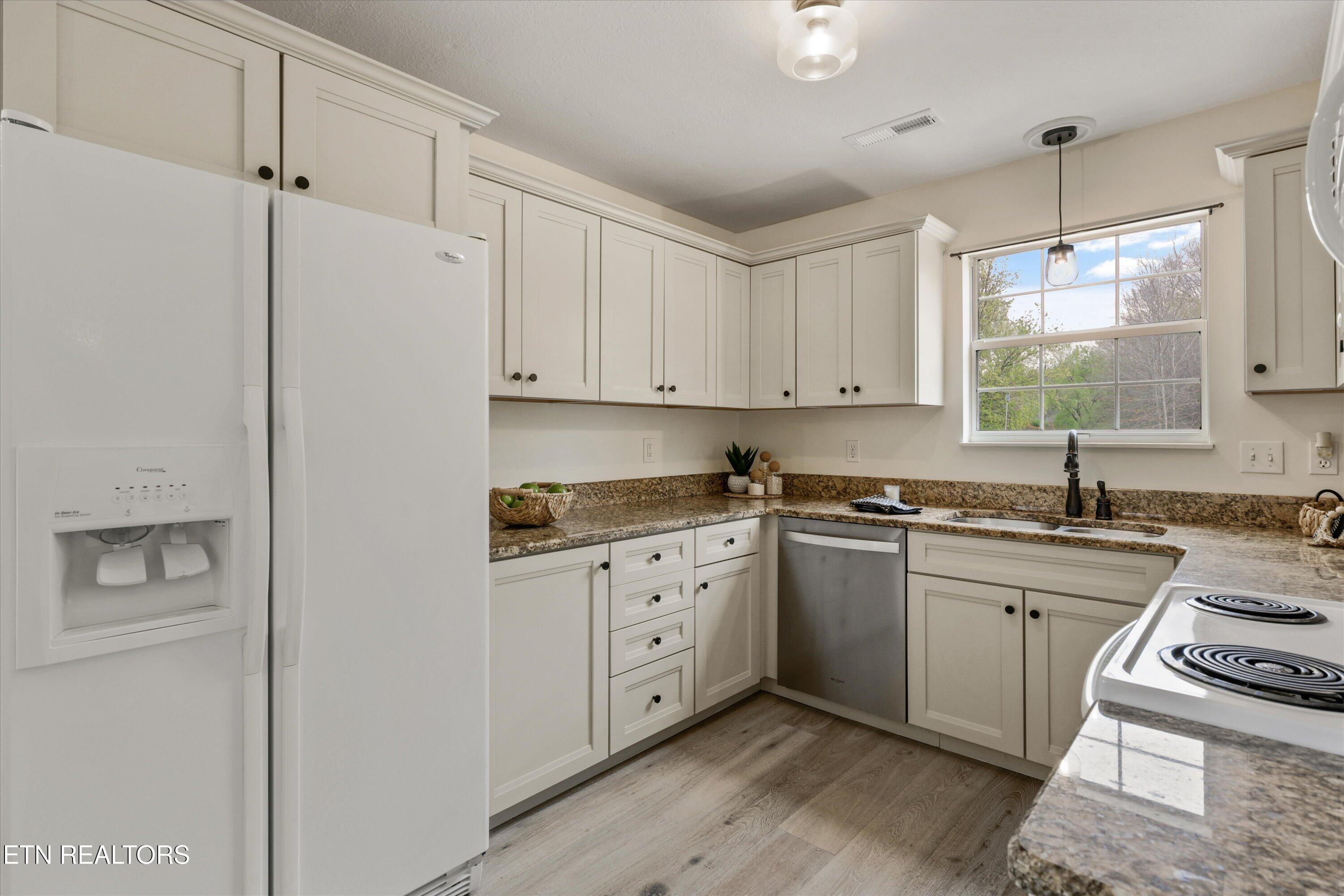 8218 Jack Russell Court