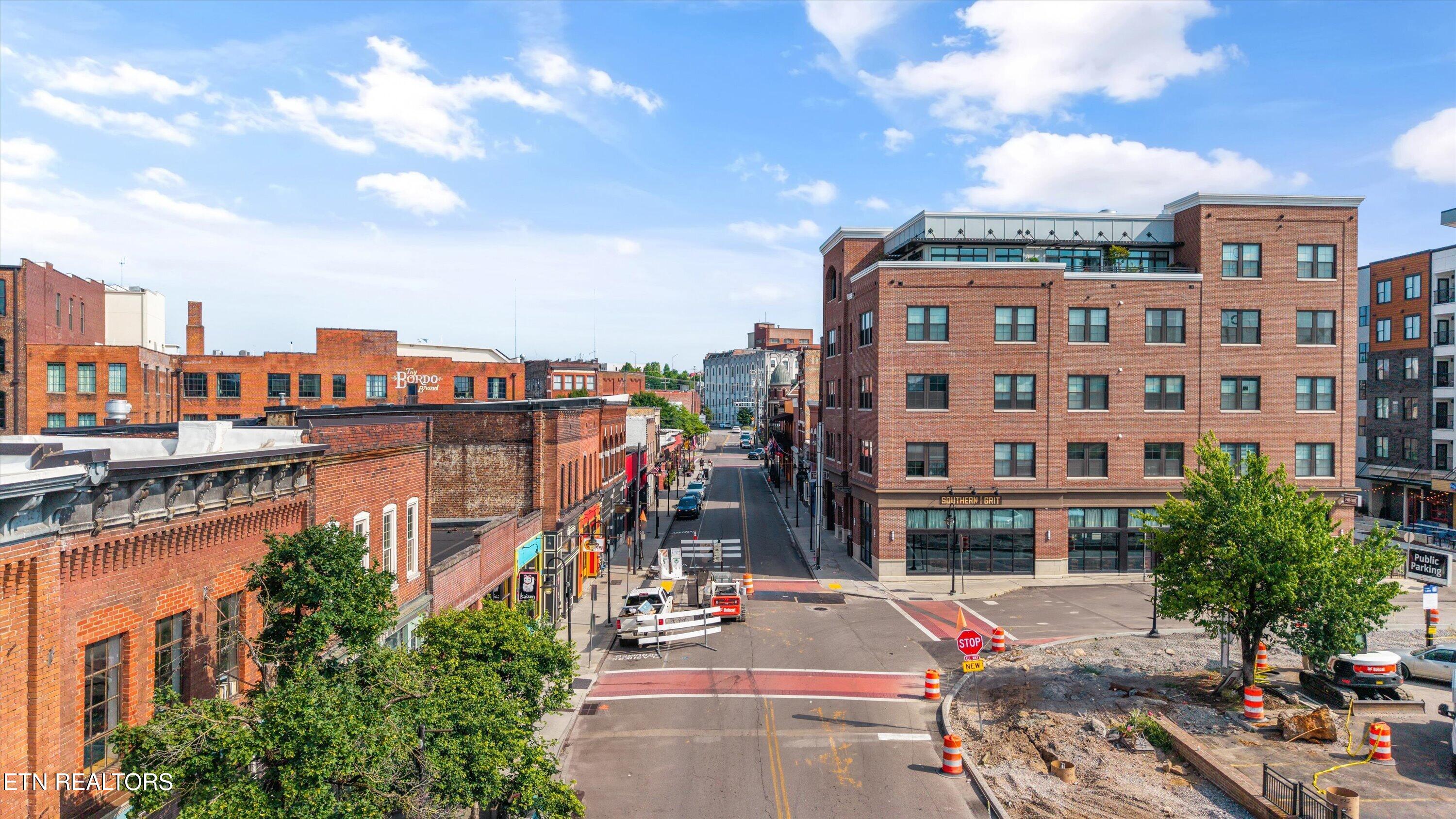 222 N Central St 106