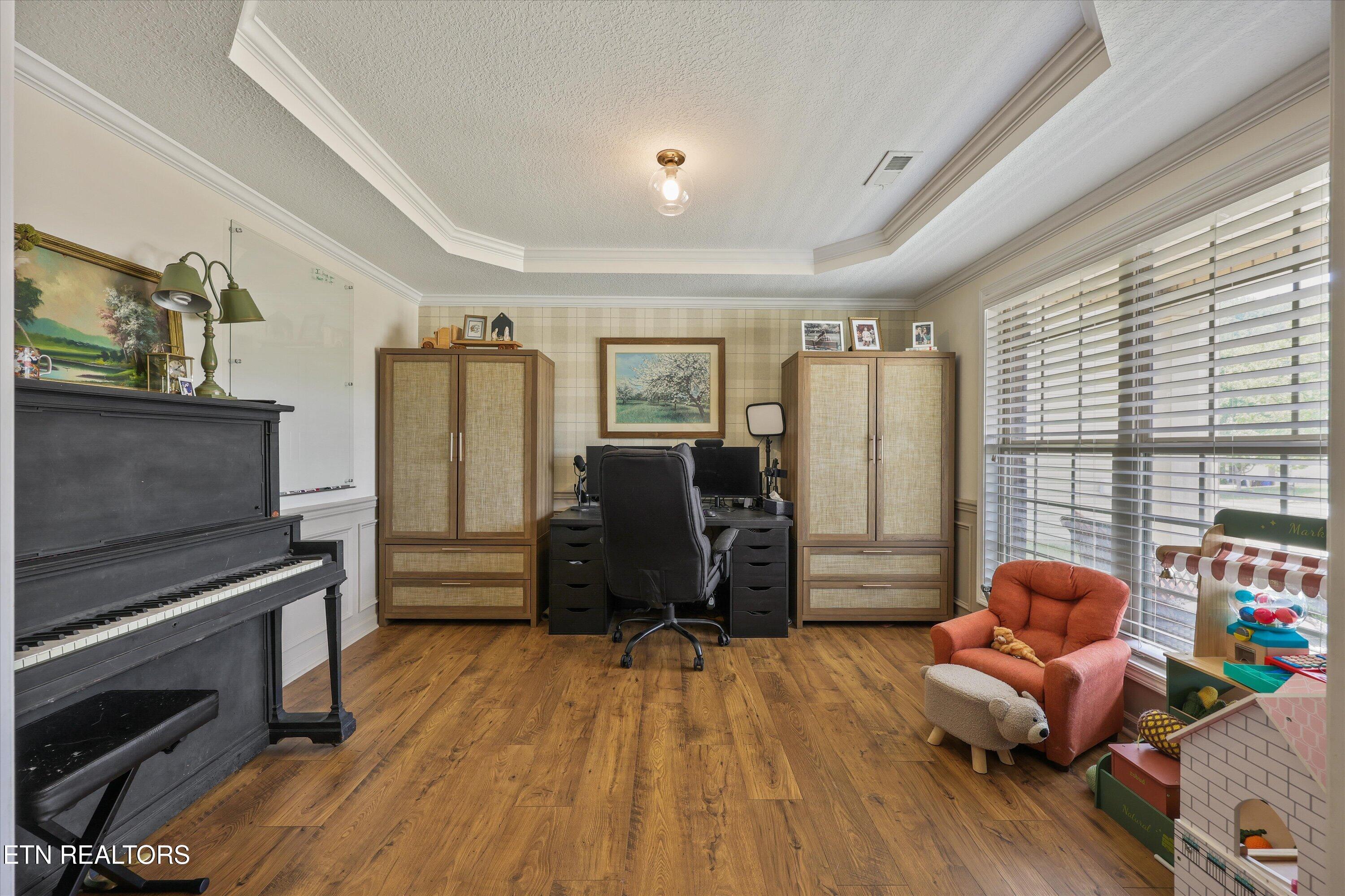 11604 Edison Drive