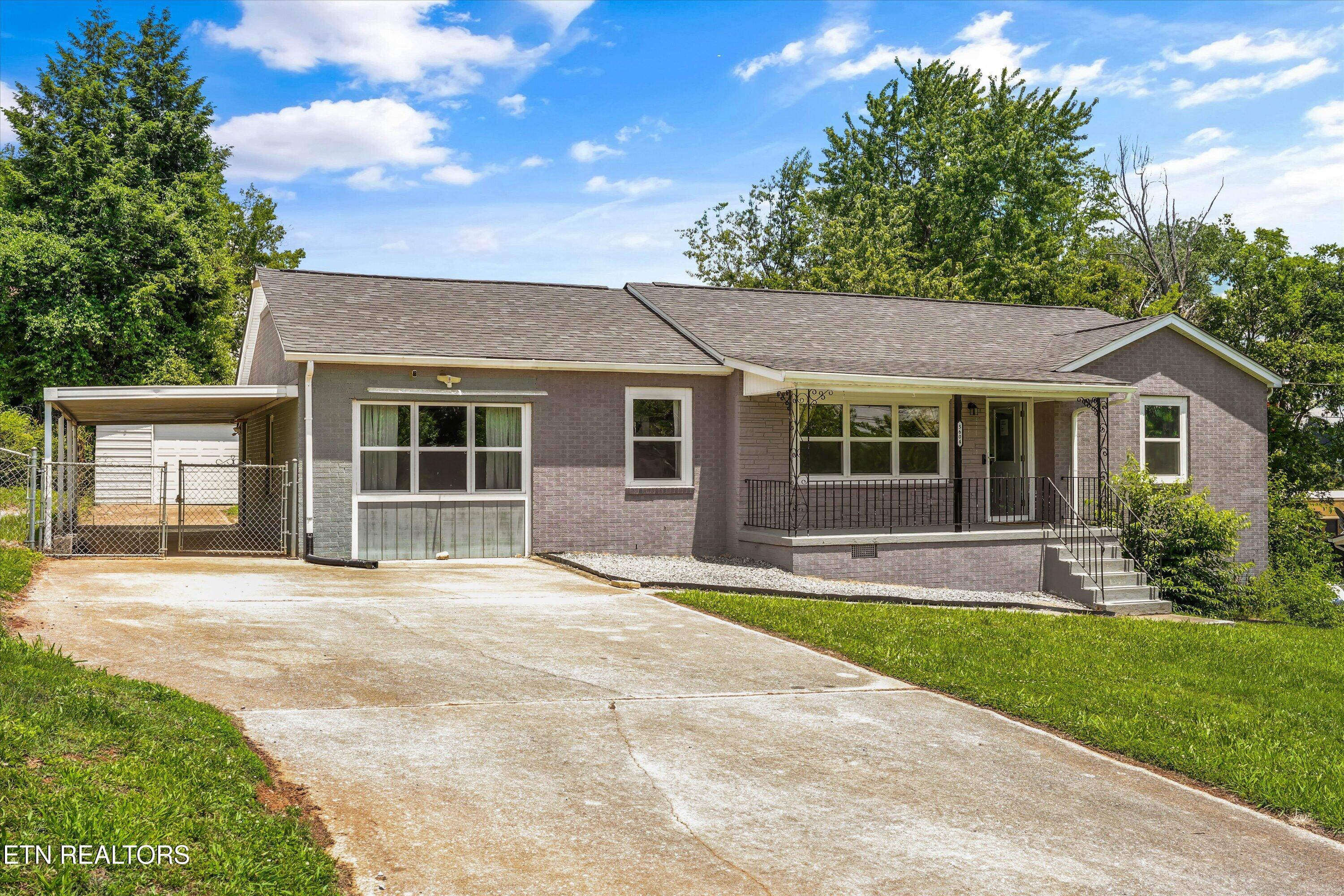 5604 Kentwood Rd