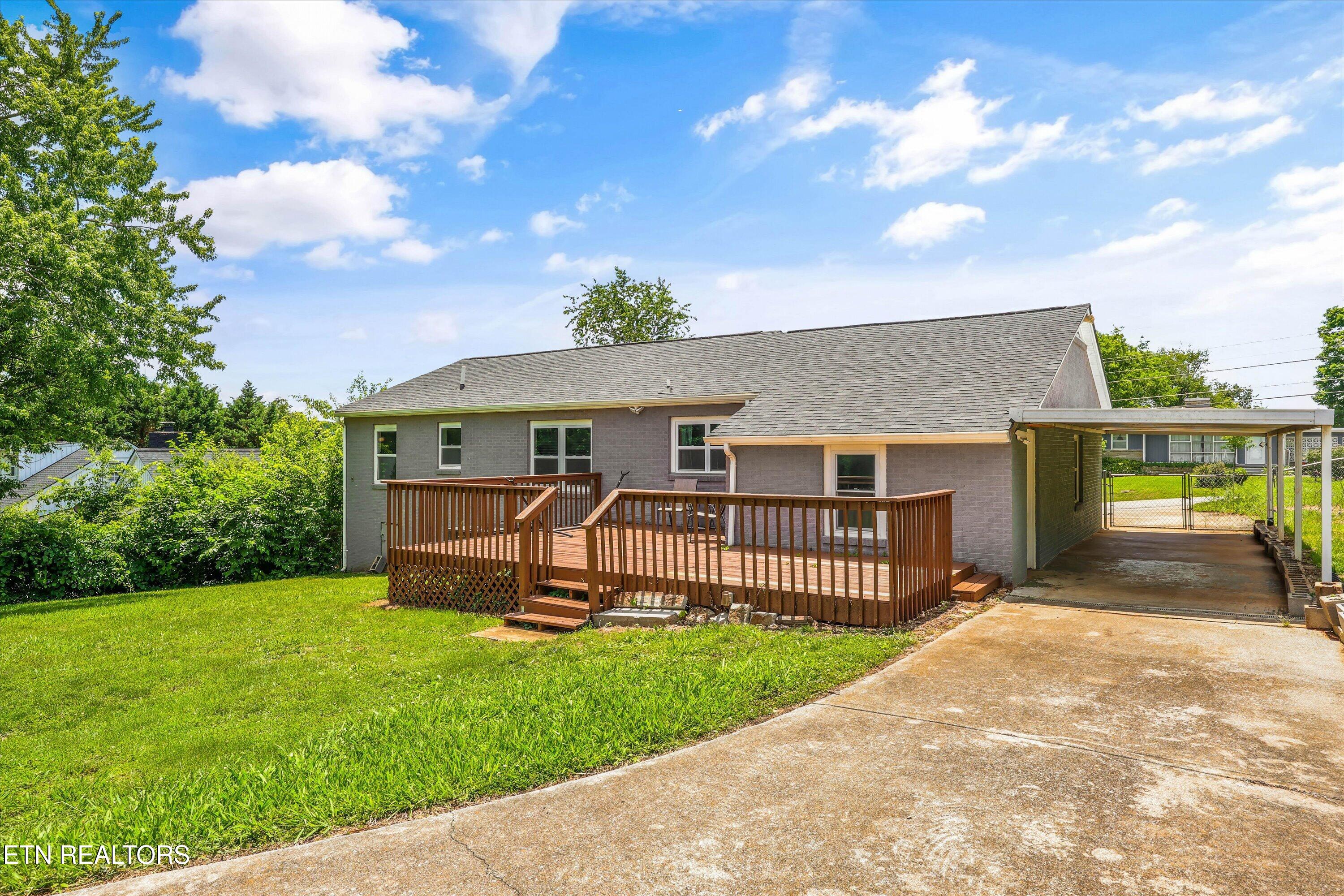 5604 Kentwood Rd