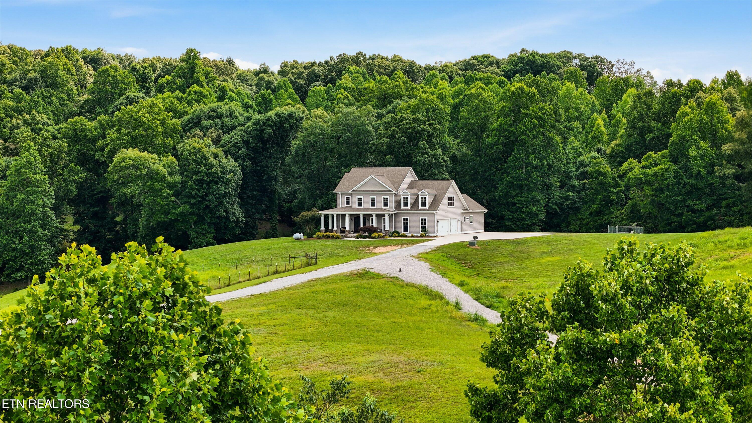 5137 White Wing Rd