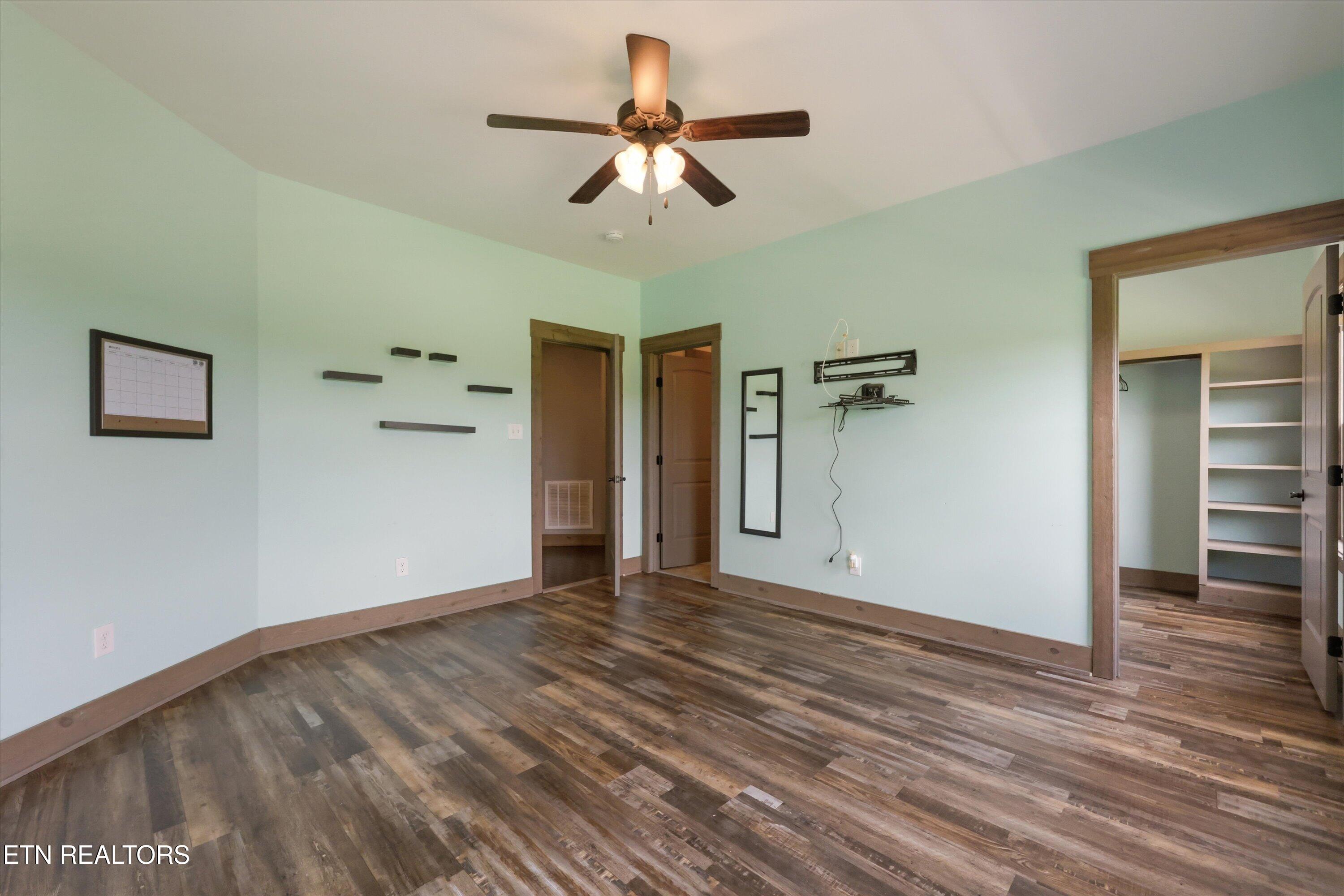 5137 White Wing Rd