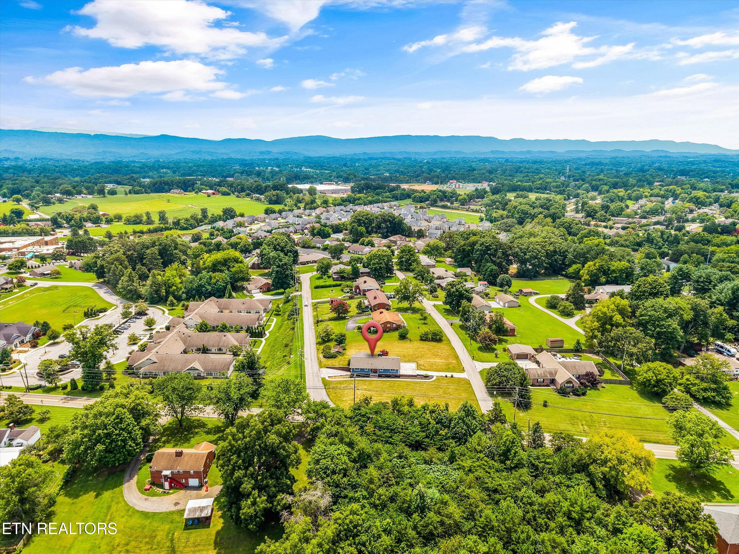 2572 Sevierville Rd
