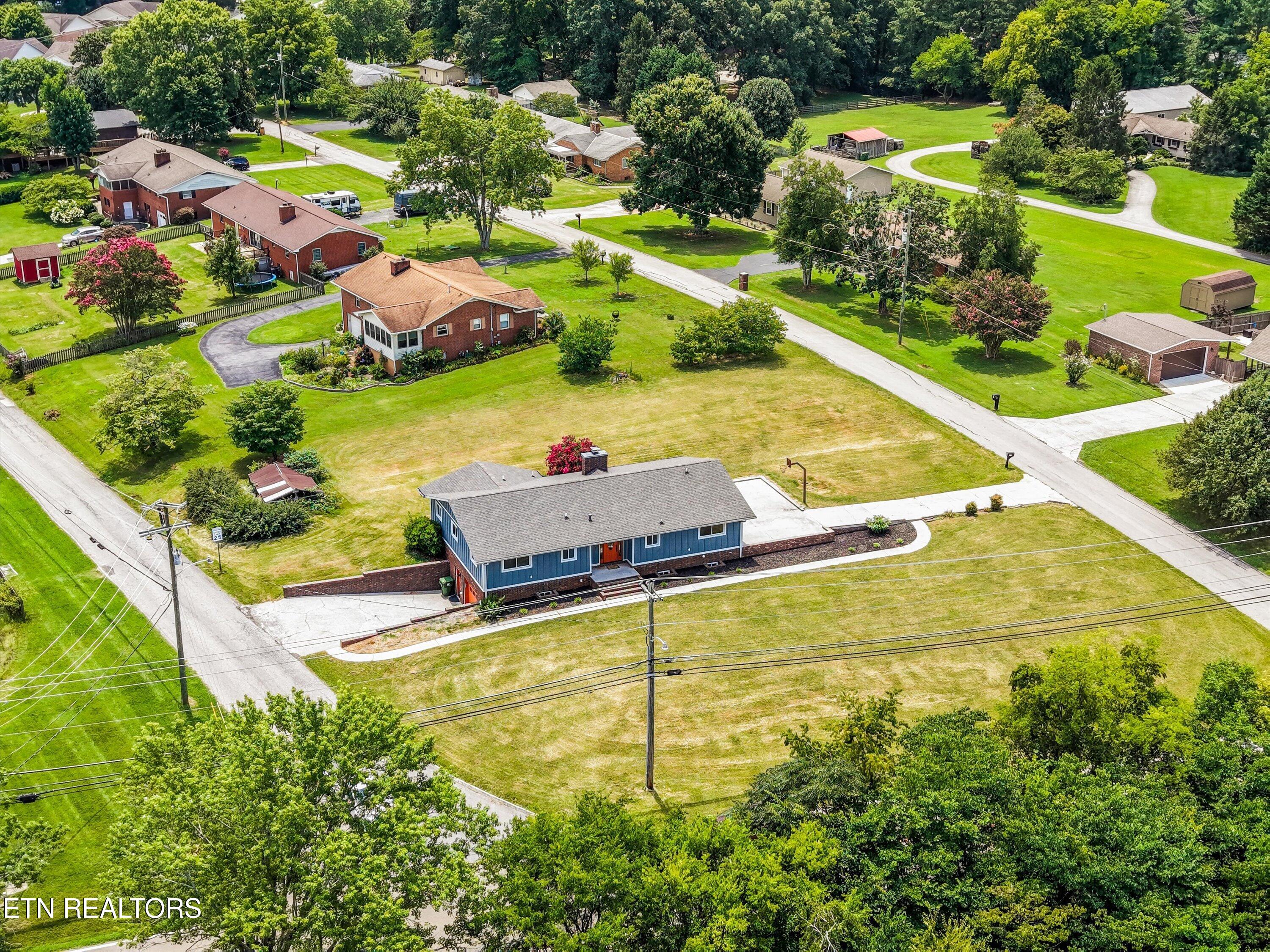 2572 Sevierville Rd