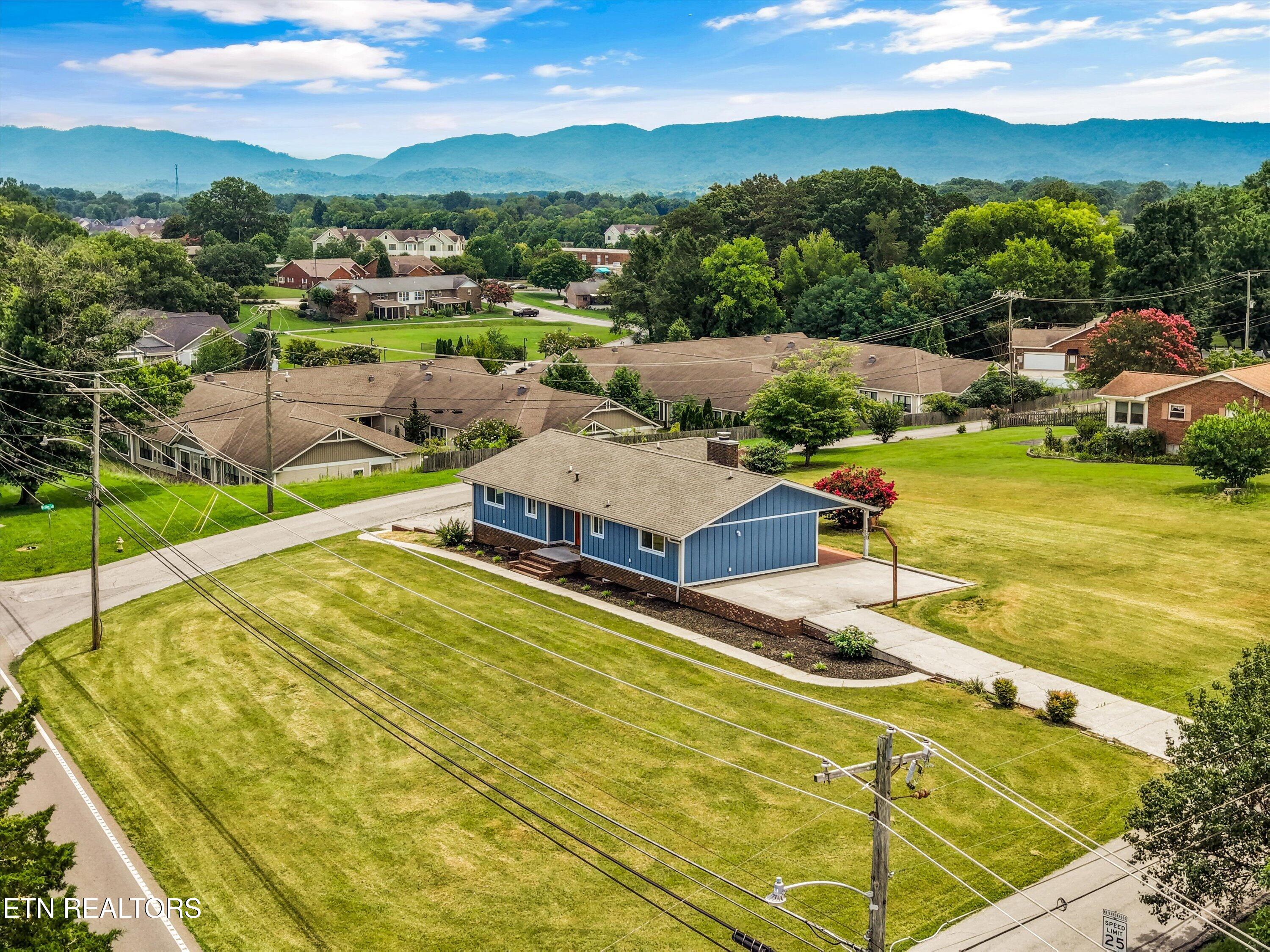 2572 Sevierville Rd