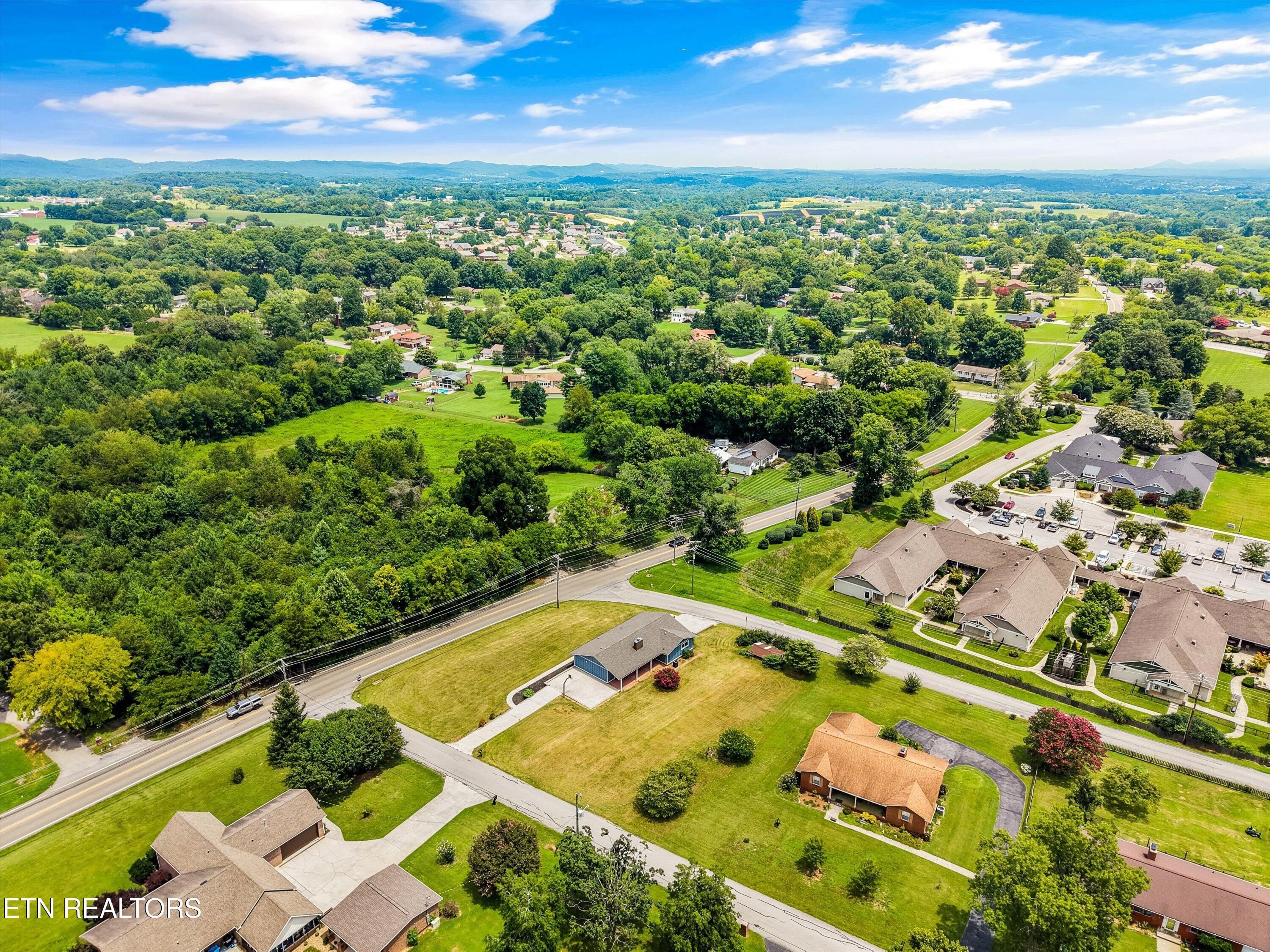 2572 Sevierville Rd