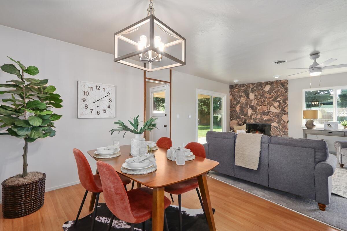1578 Cedar Way