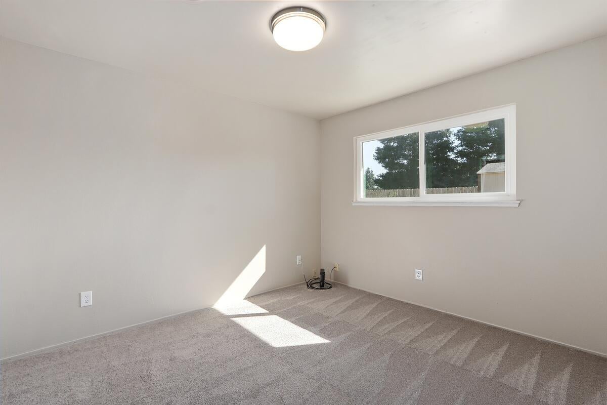 1578 Cedar Way