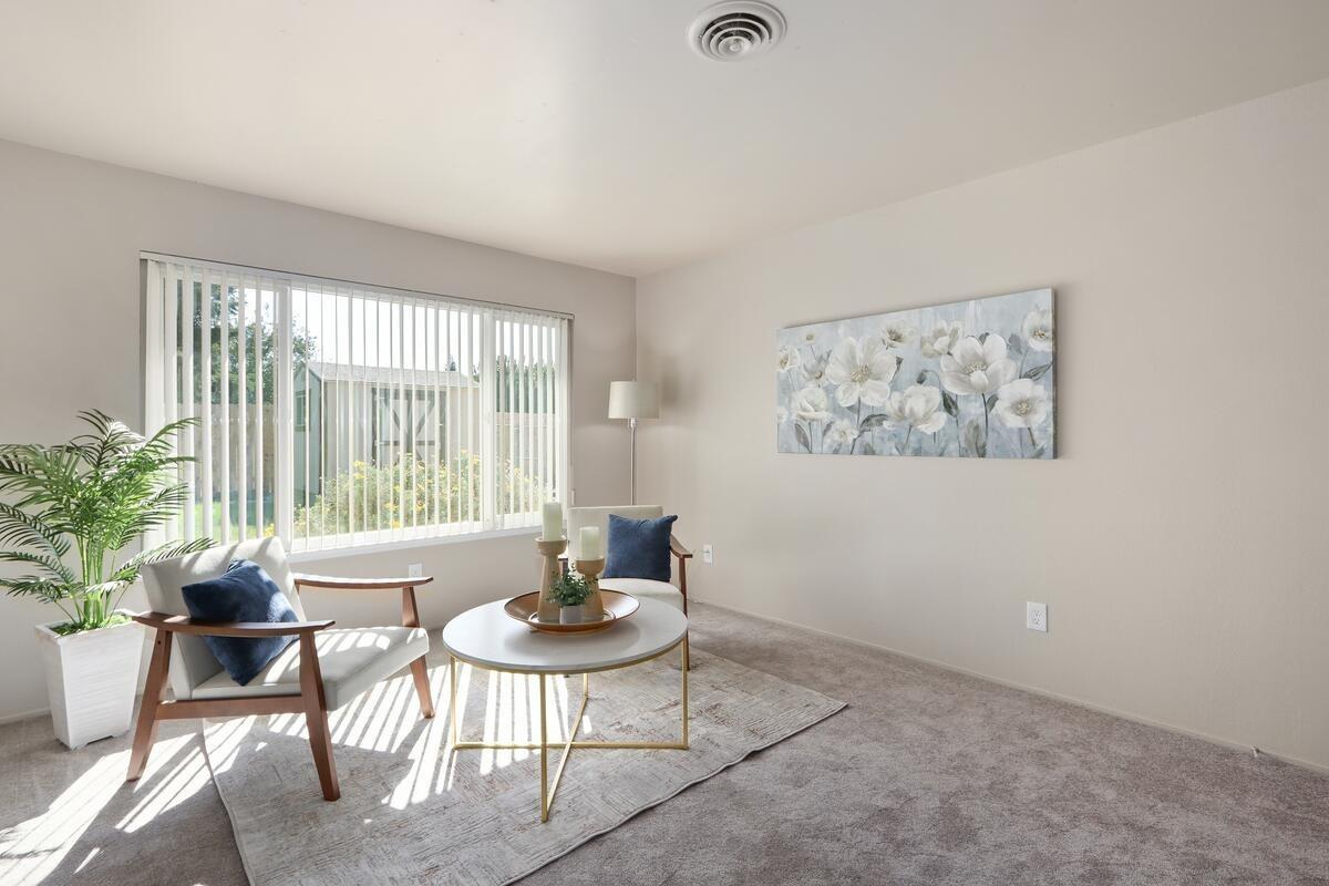 1578 Cedar Way