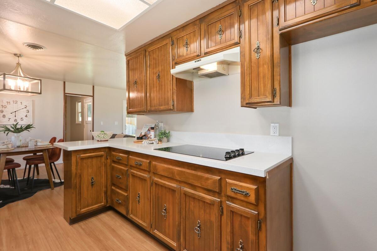 1578 Cedar Way