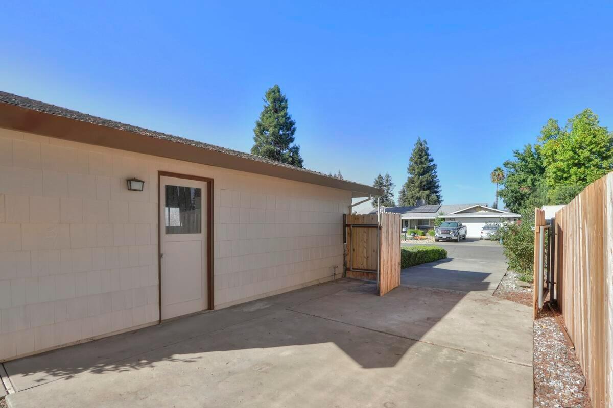 1578 Cedar Way