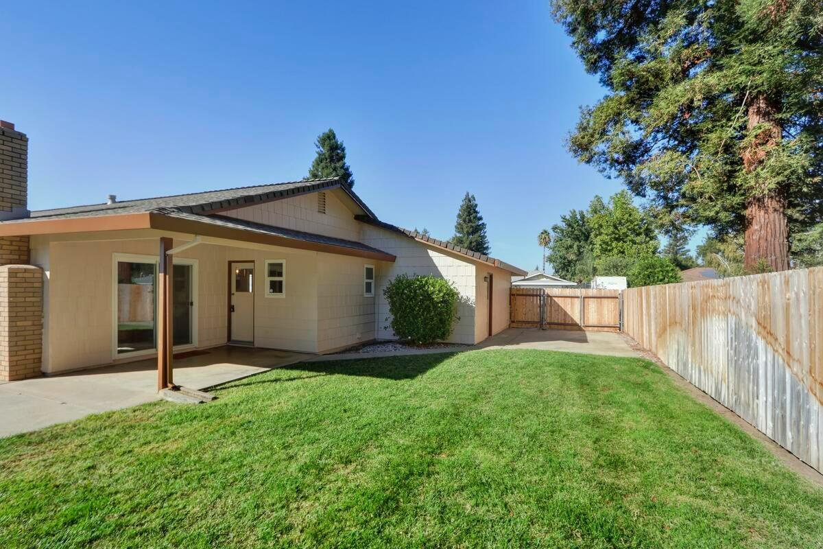 1578 Cedar Way