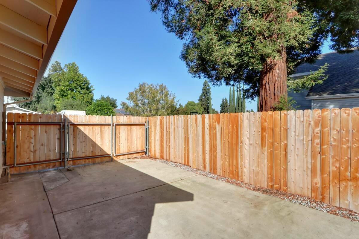 1578 Cedar Way