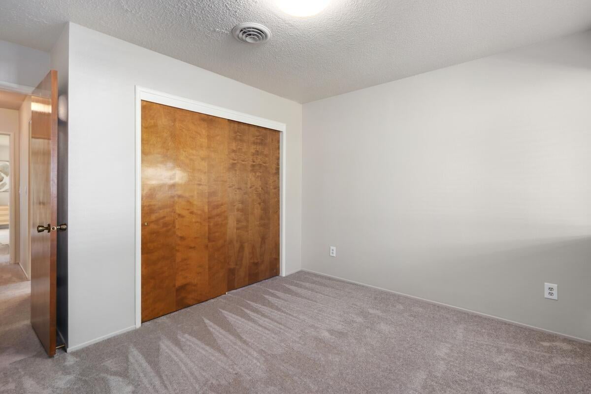 1578 Cedar Way