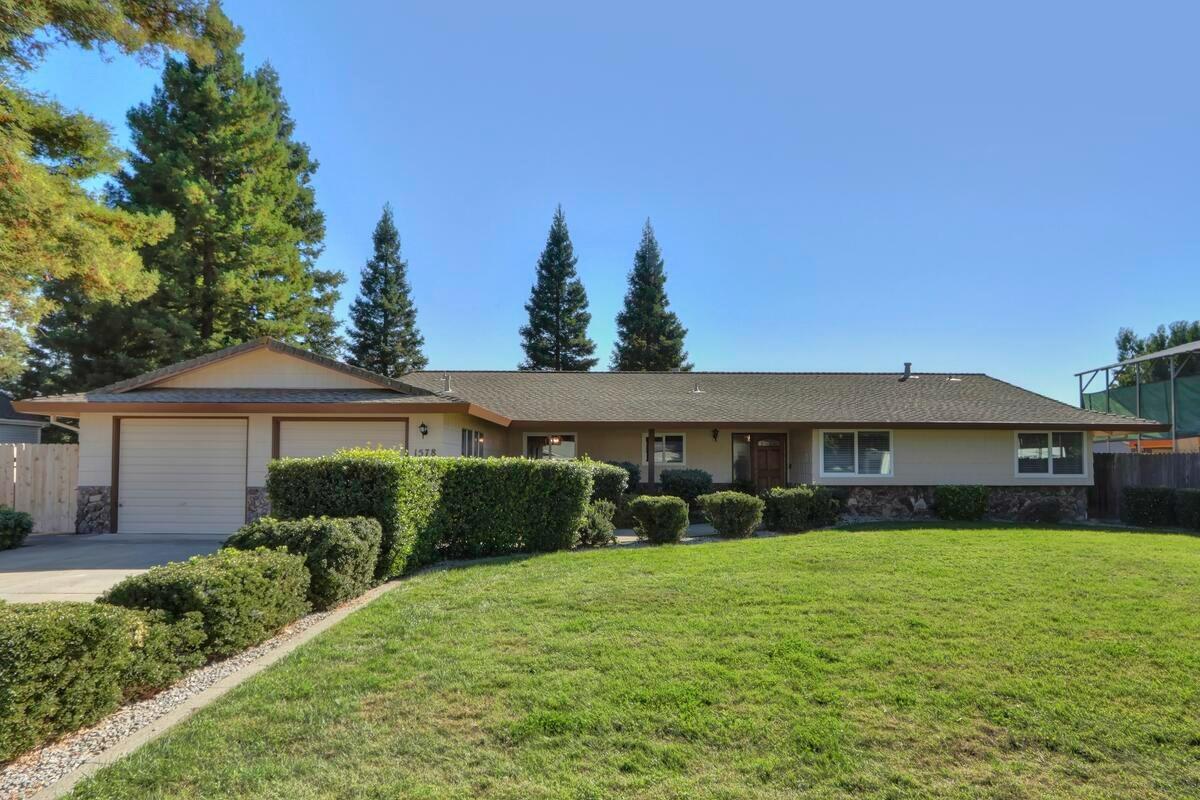 1578 Cedar Way