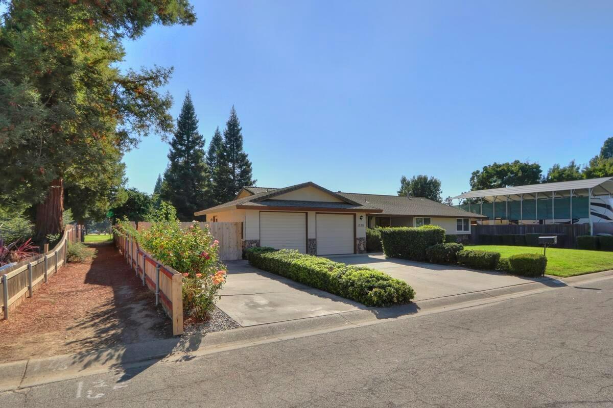 1578 Cedar Way