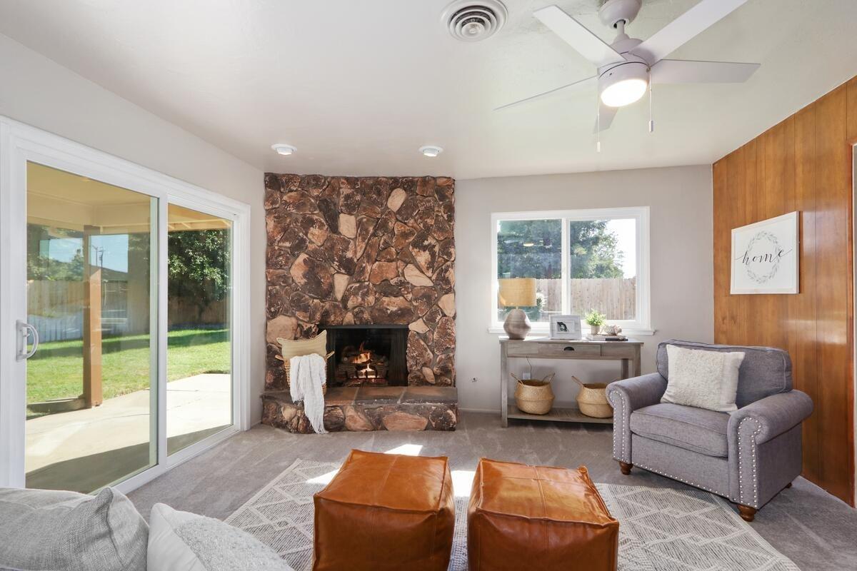 1578 Cedar Way