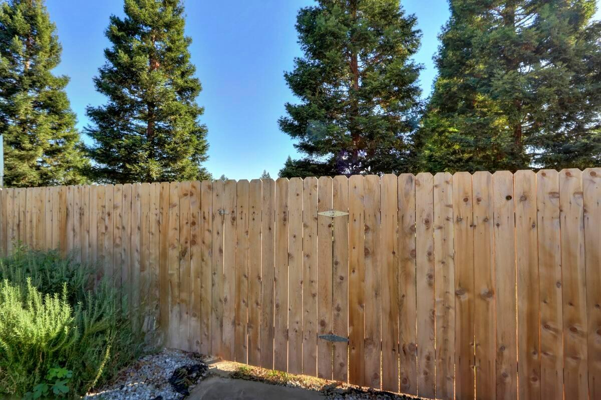 1578 Cedar Way