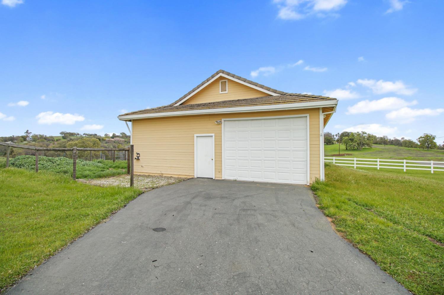 5821 Bryant Road