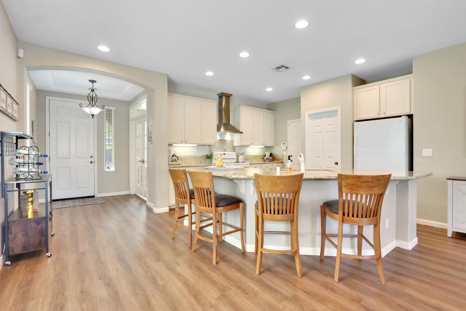 1525 Thurman Way