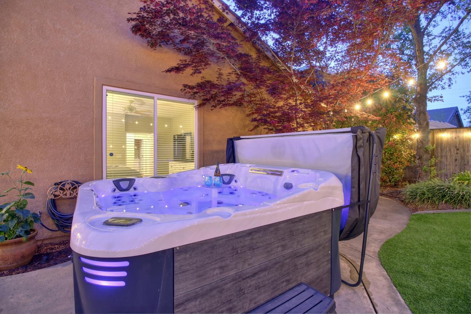1525 Thurman Way