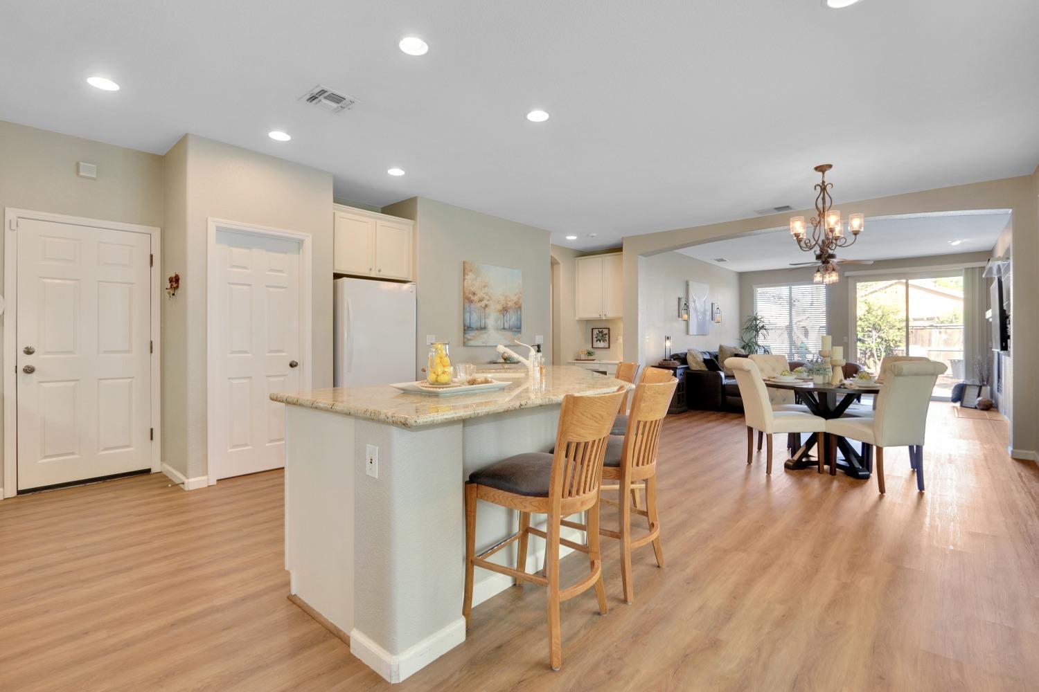 1525 Thurman Way
