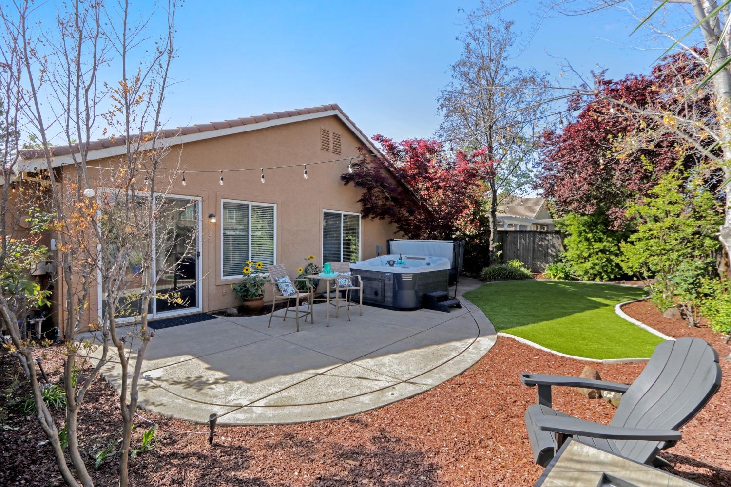 1525 Thurman Way